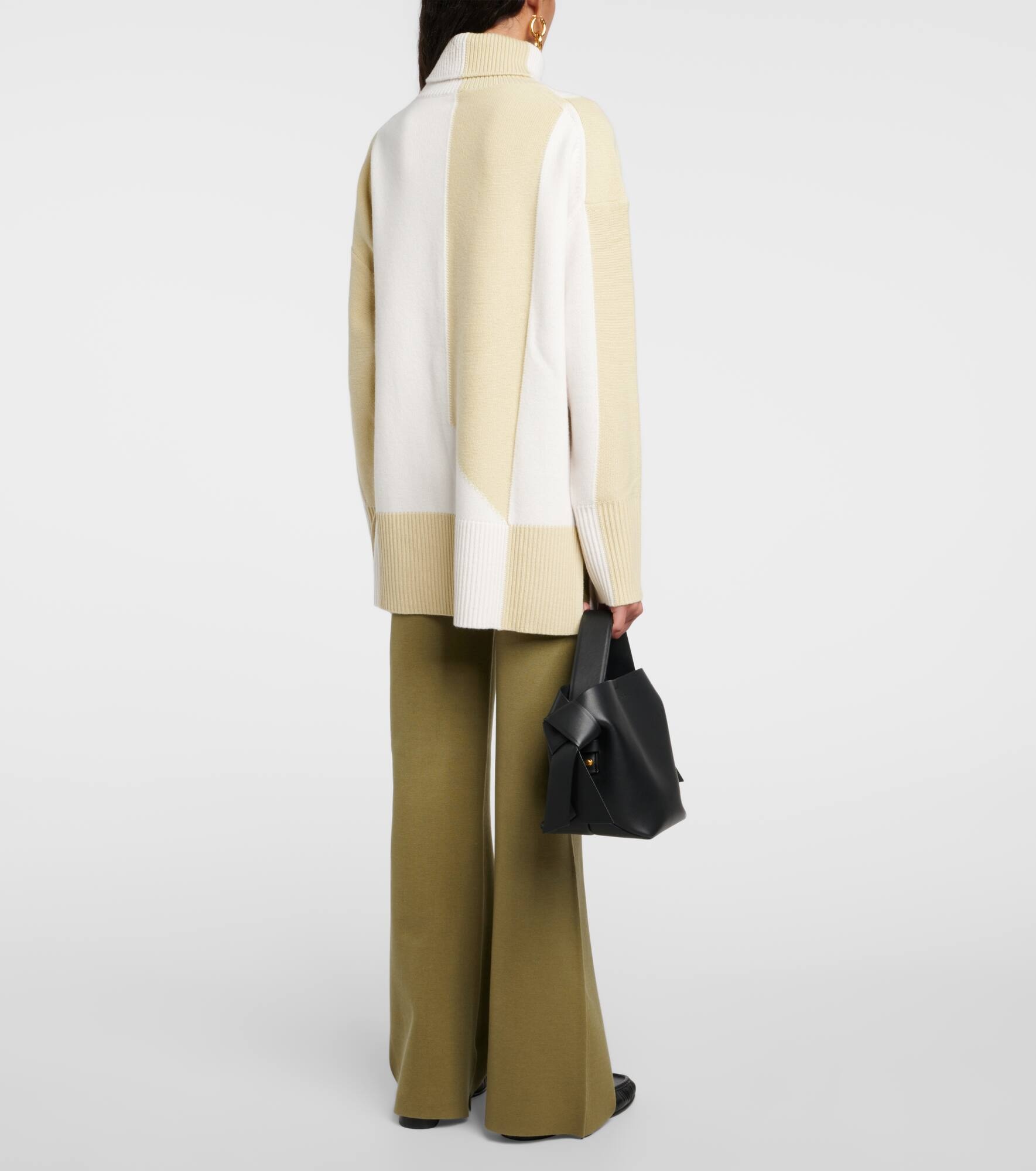 Colorblocked oversized wool-blend sweater - 3