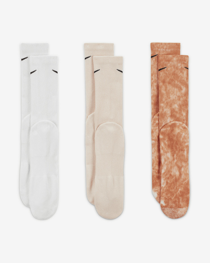 Nike Everyday Plus Cushioned Crew Socks (3 Pairs) 3