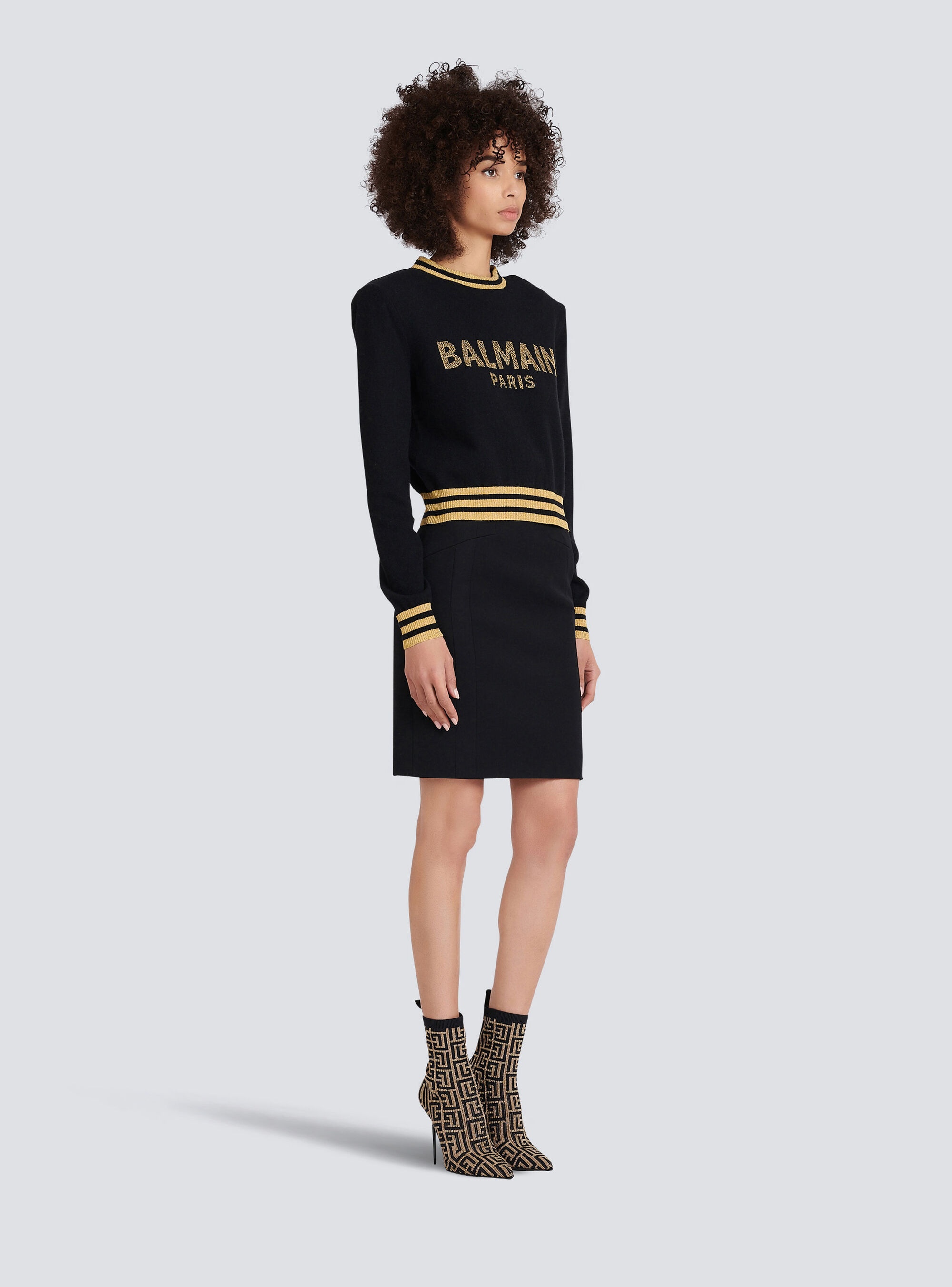 Cropped wool sweatshirt with gold Balmain logo - 5