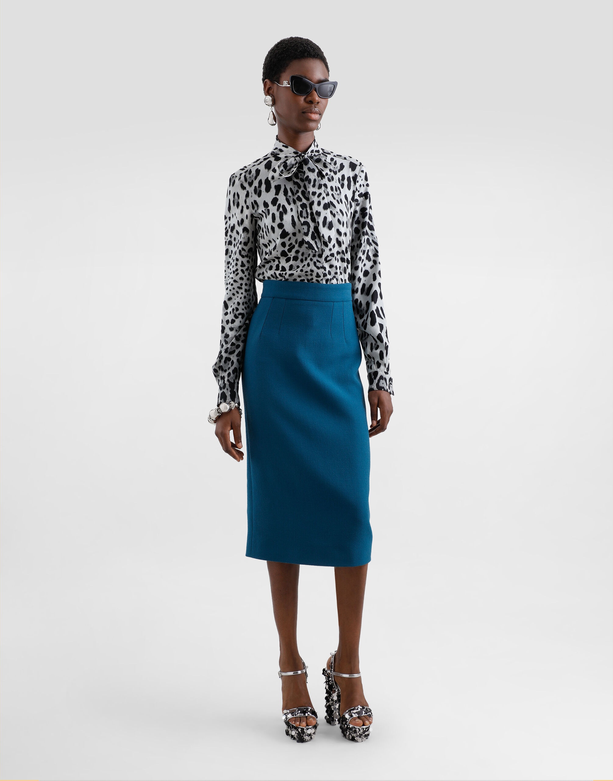 Leopard-print charmeuse shirt with pussy-bow - 2