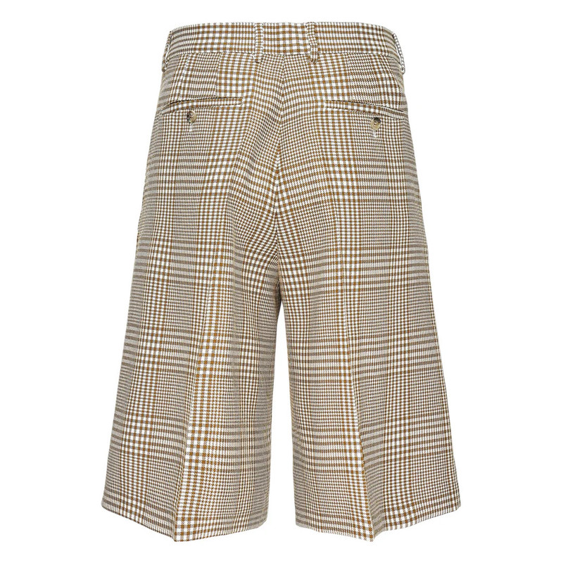 AMI Paris Large Fit Shorts outlook