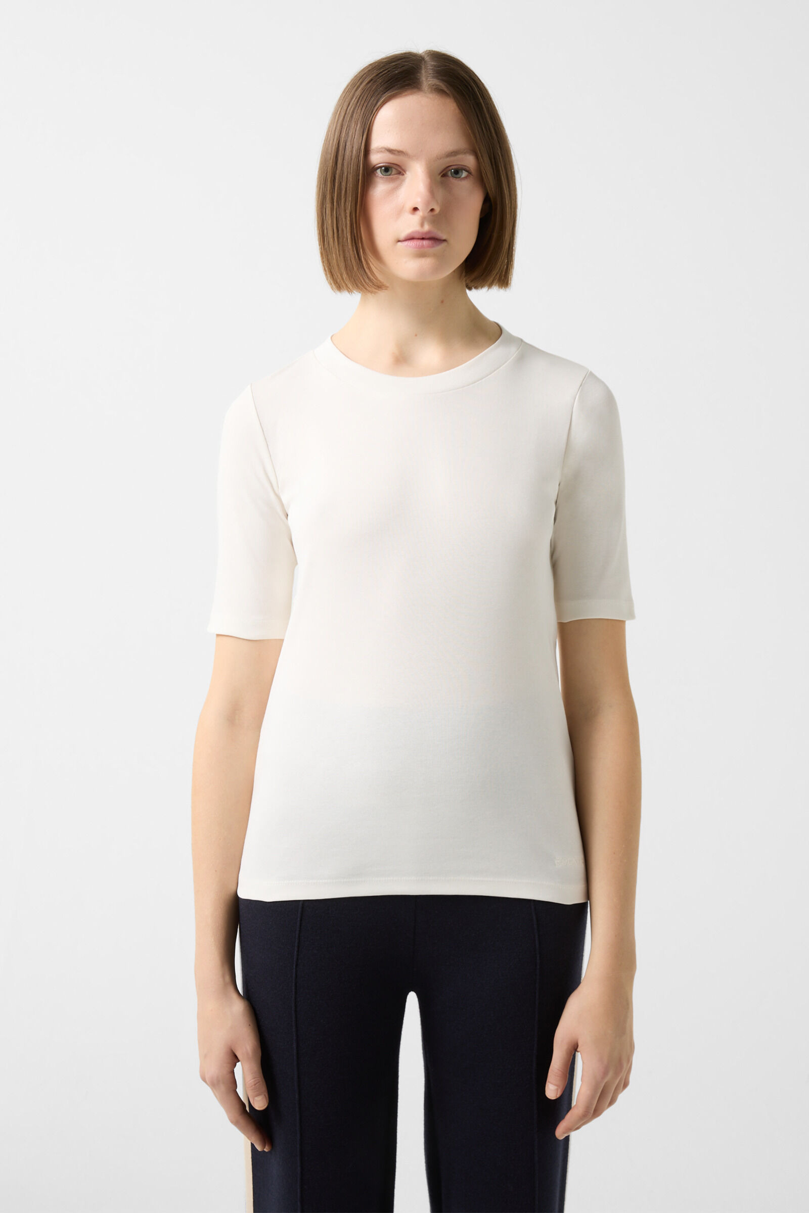 Nikini T-shirt in Off-white - 2