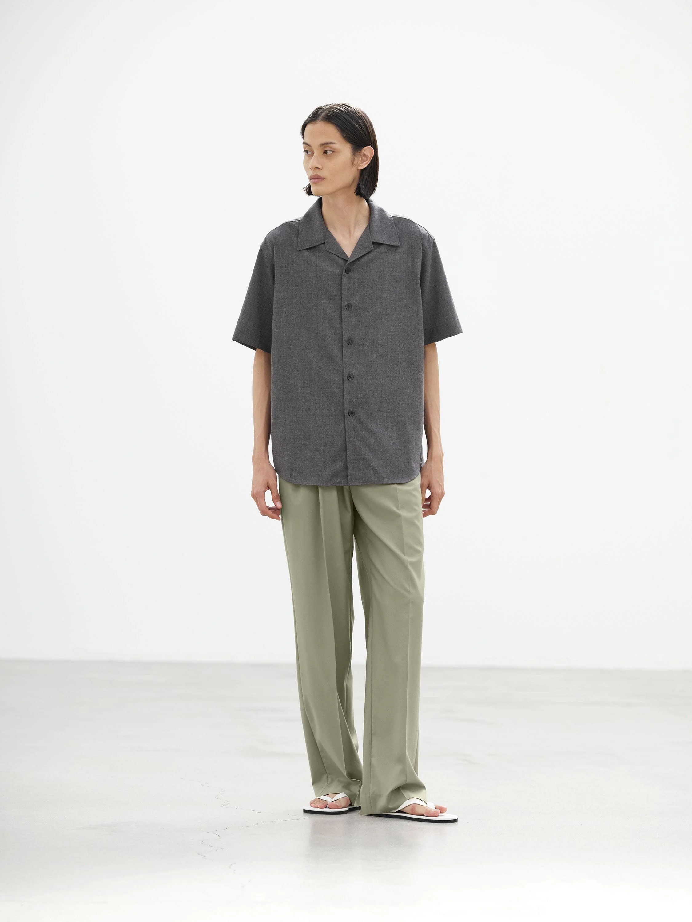 AURALEE ULTRA FINE TROPICAL WOOL TWO-TUCK SLACKS - A26SP02MT#6018 