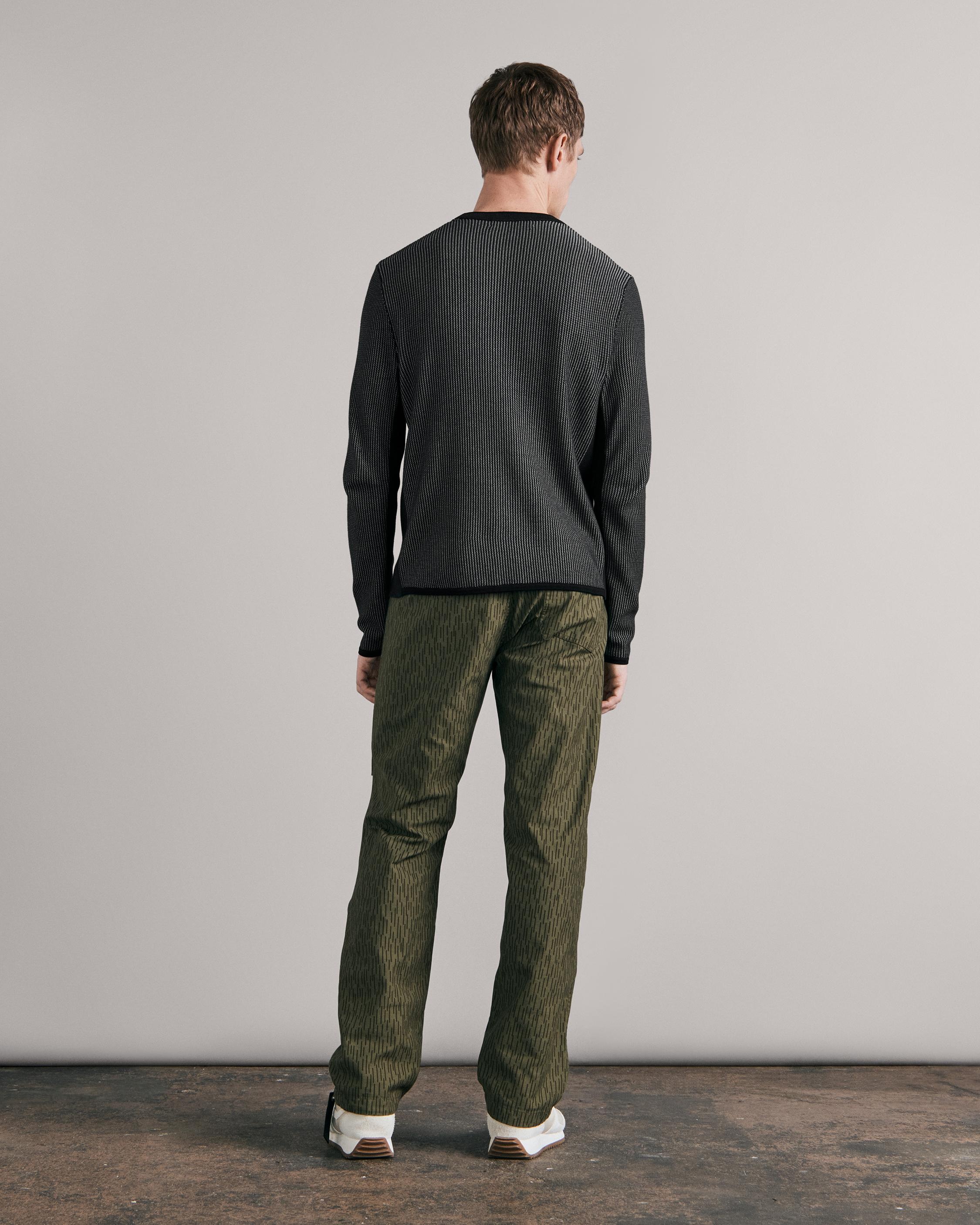 Harvey Cotton Blend Crew
Classic Fit Sweater - 5