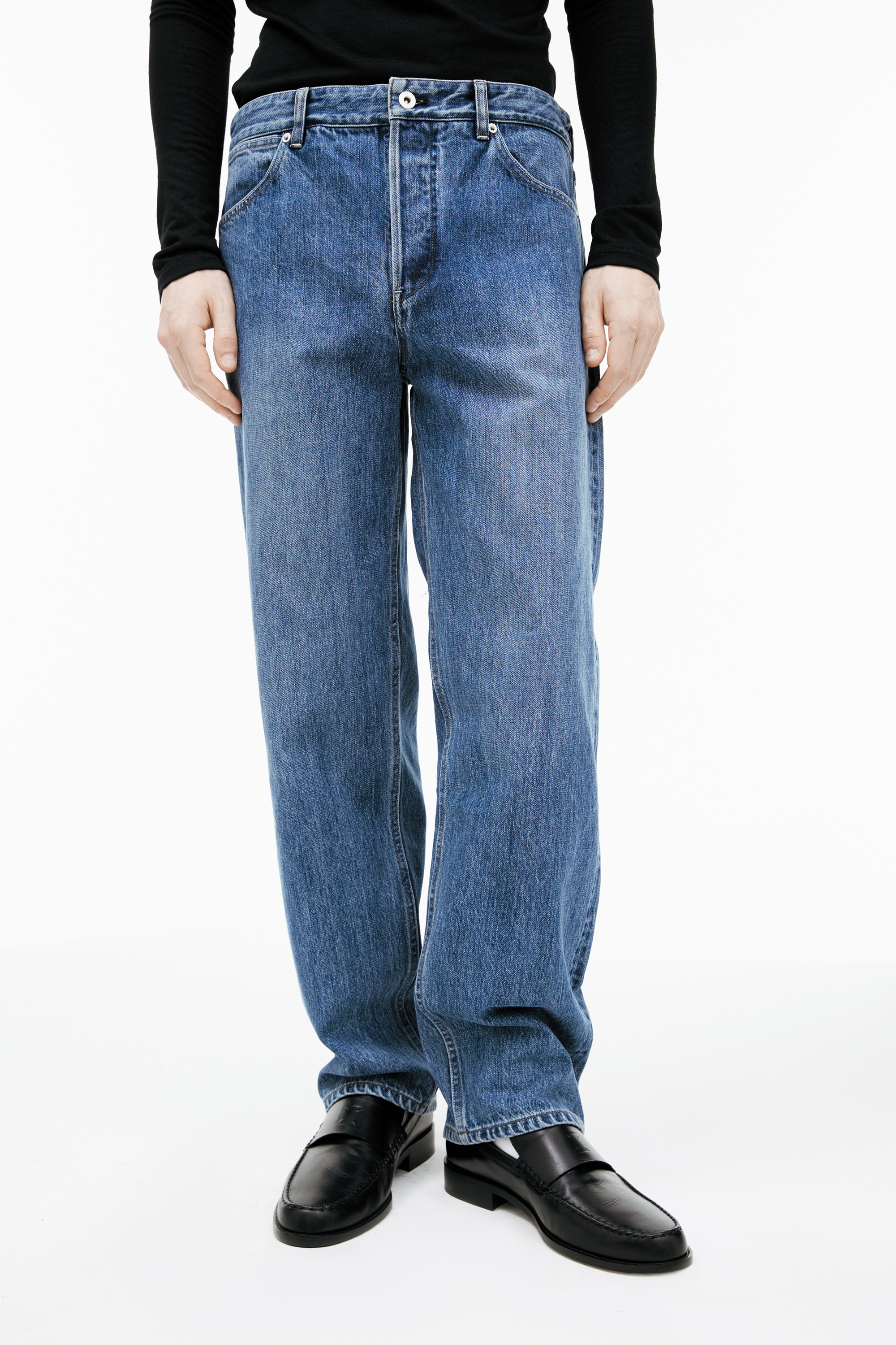 STRAIGHT JEANS WITH PATCH - 4
