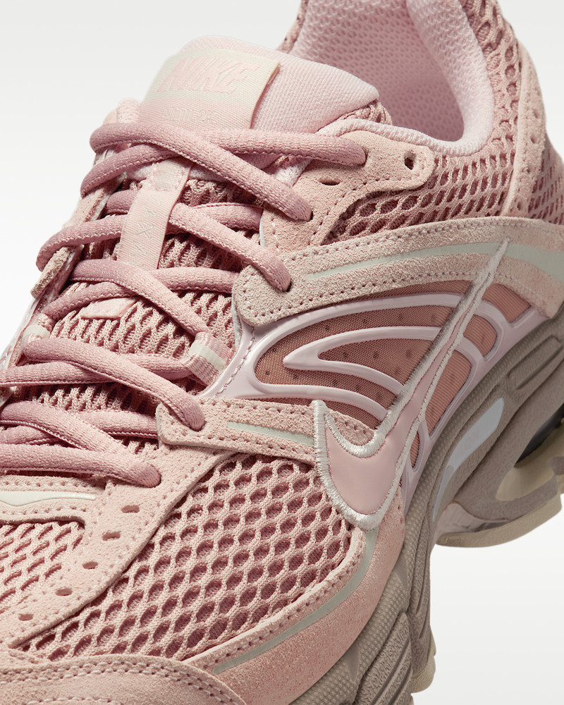 Nike Air Max Moto 2K Women's Shoes 7