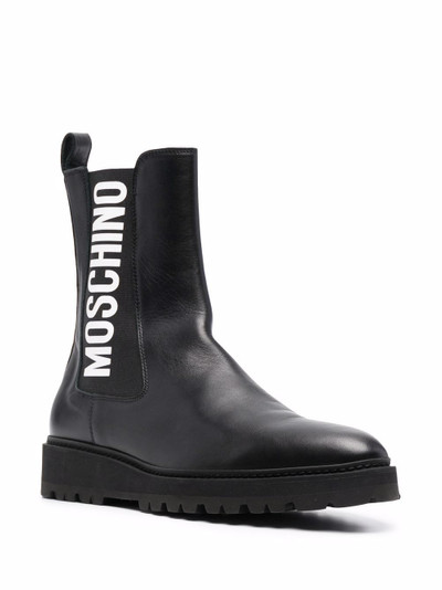 Moschino logo-print Chelsea boots outlook