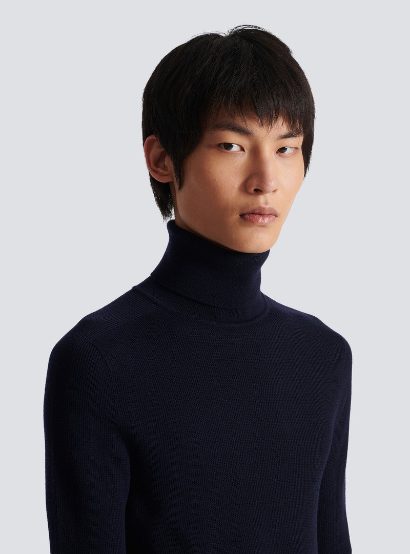 PB turtleneck 7