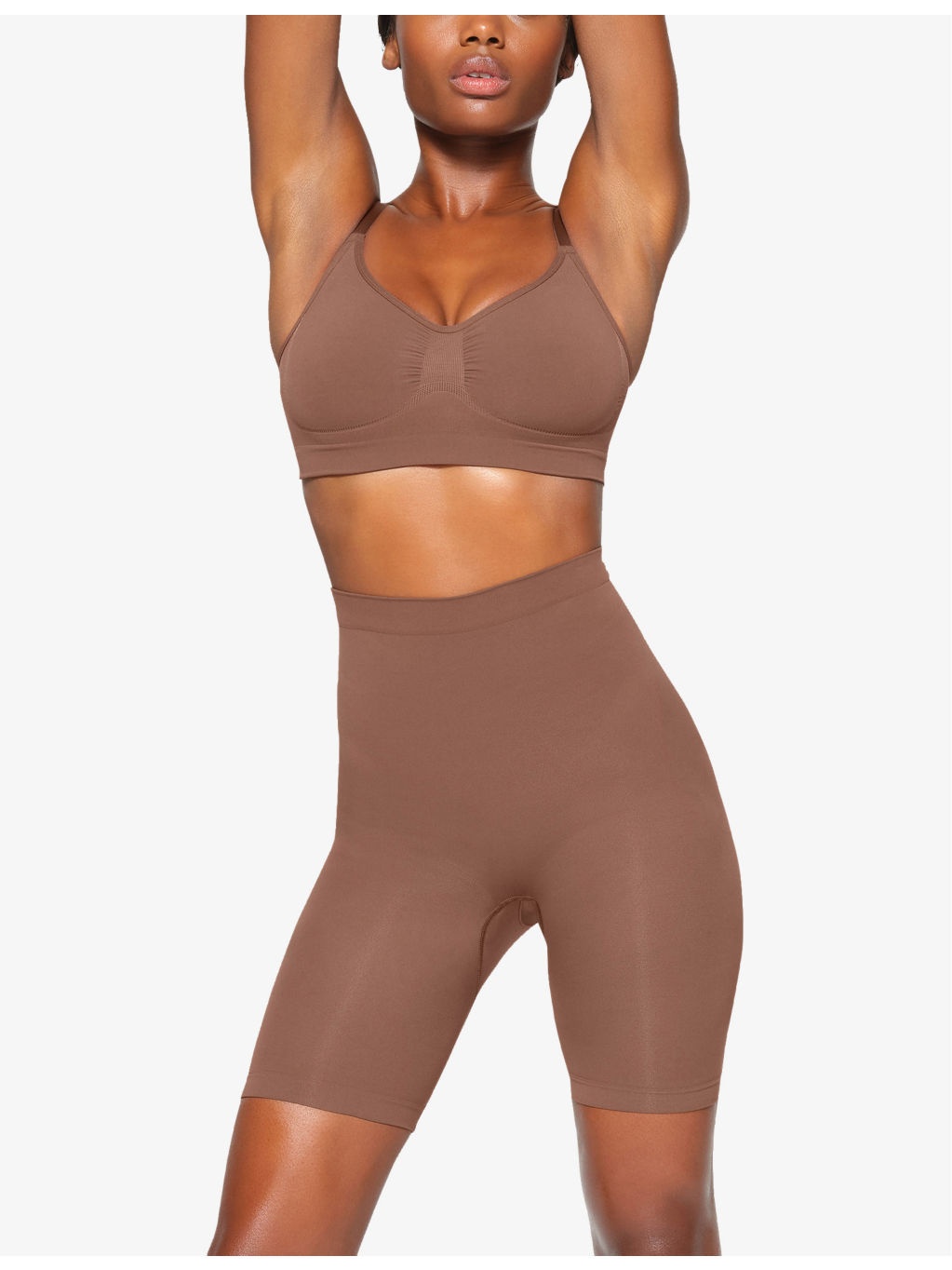Sculpt fitted stretch-woven shorts - 2