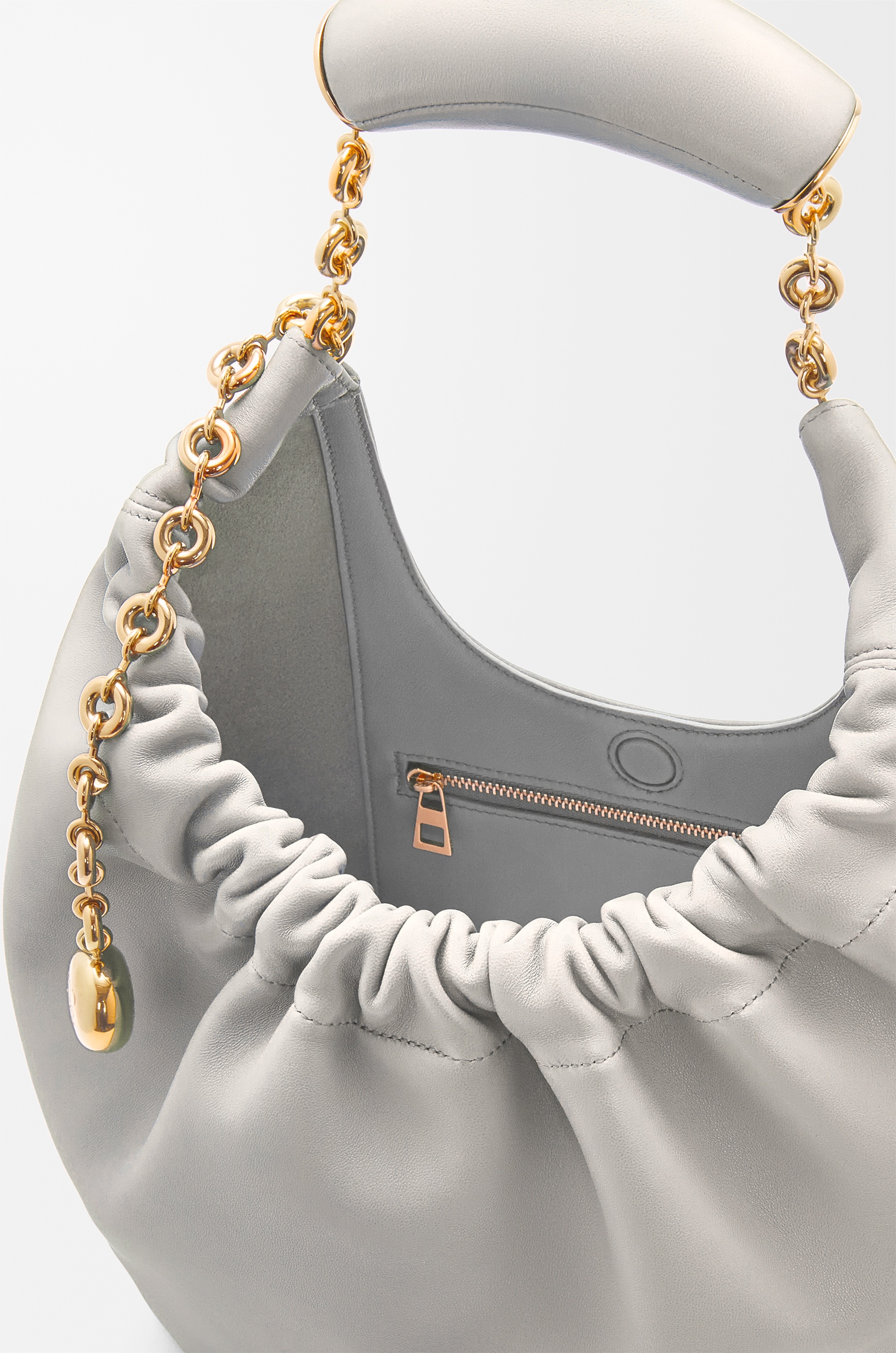 Small Squeeze bag in mellow nappa lambskin - 9