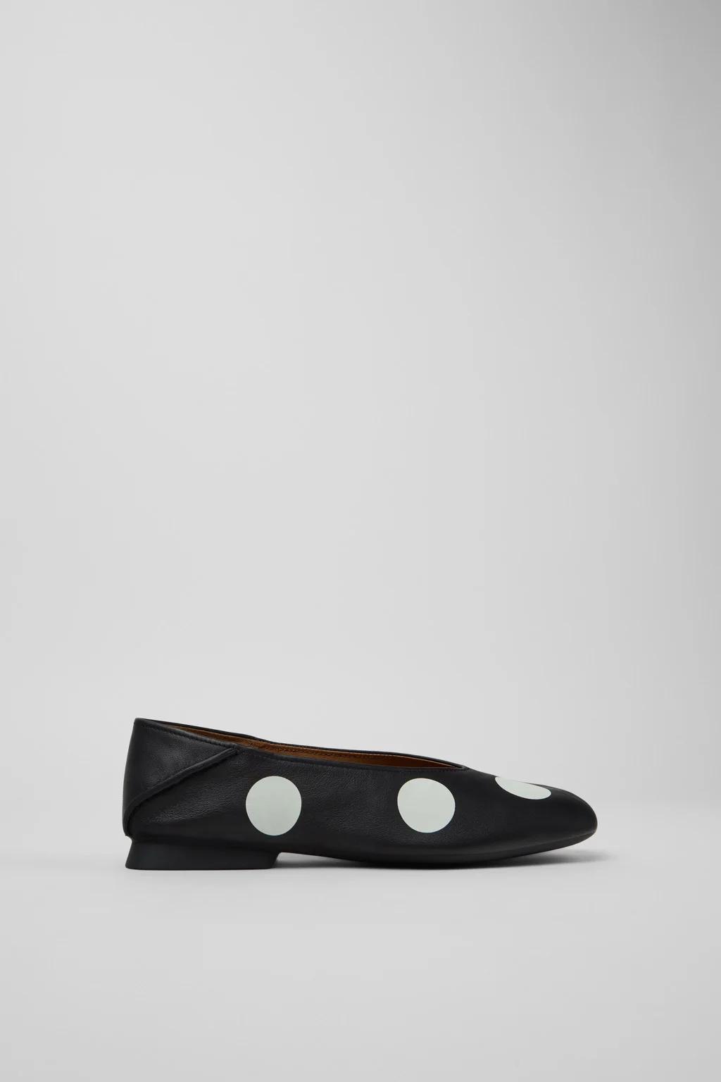 Twins Black and White Leather Ballerinas for Women. - 1