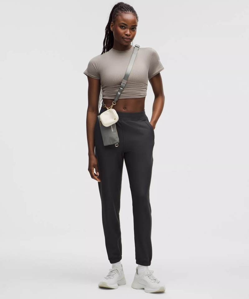 lululemon Dual-Pouch Sling outlook