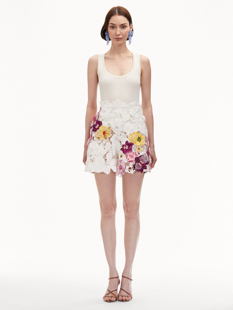 Oscar de la Renta ORCHID EMBROIDERED GUIPURE SHORTS outlook