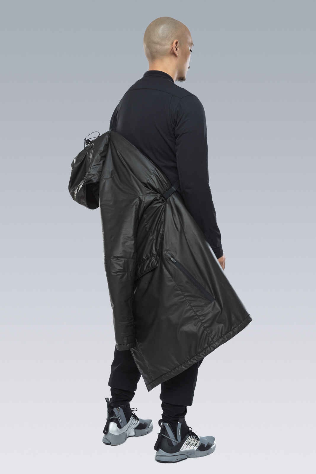 J46-FO 2L Gore-Tex Infinium™ Climashield® Coat Black - 41