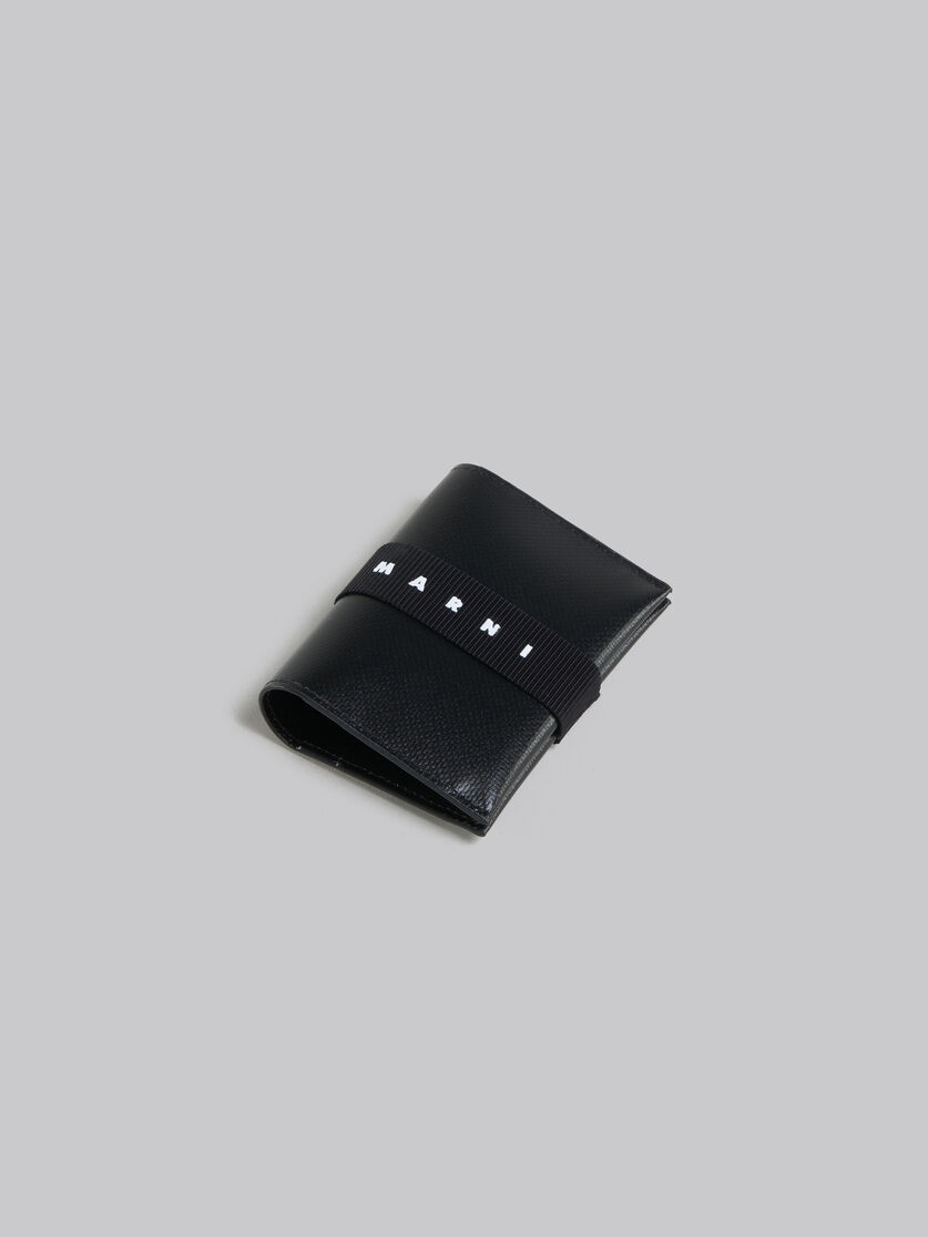 ◇MARNI◇ Strap bifold wallet black PFMO0103U1P529800N99 Black leather bifold wallet with Marni Mending embroidery