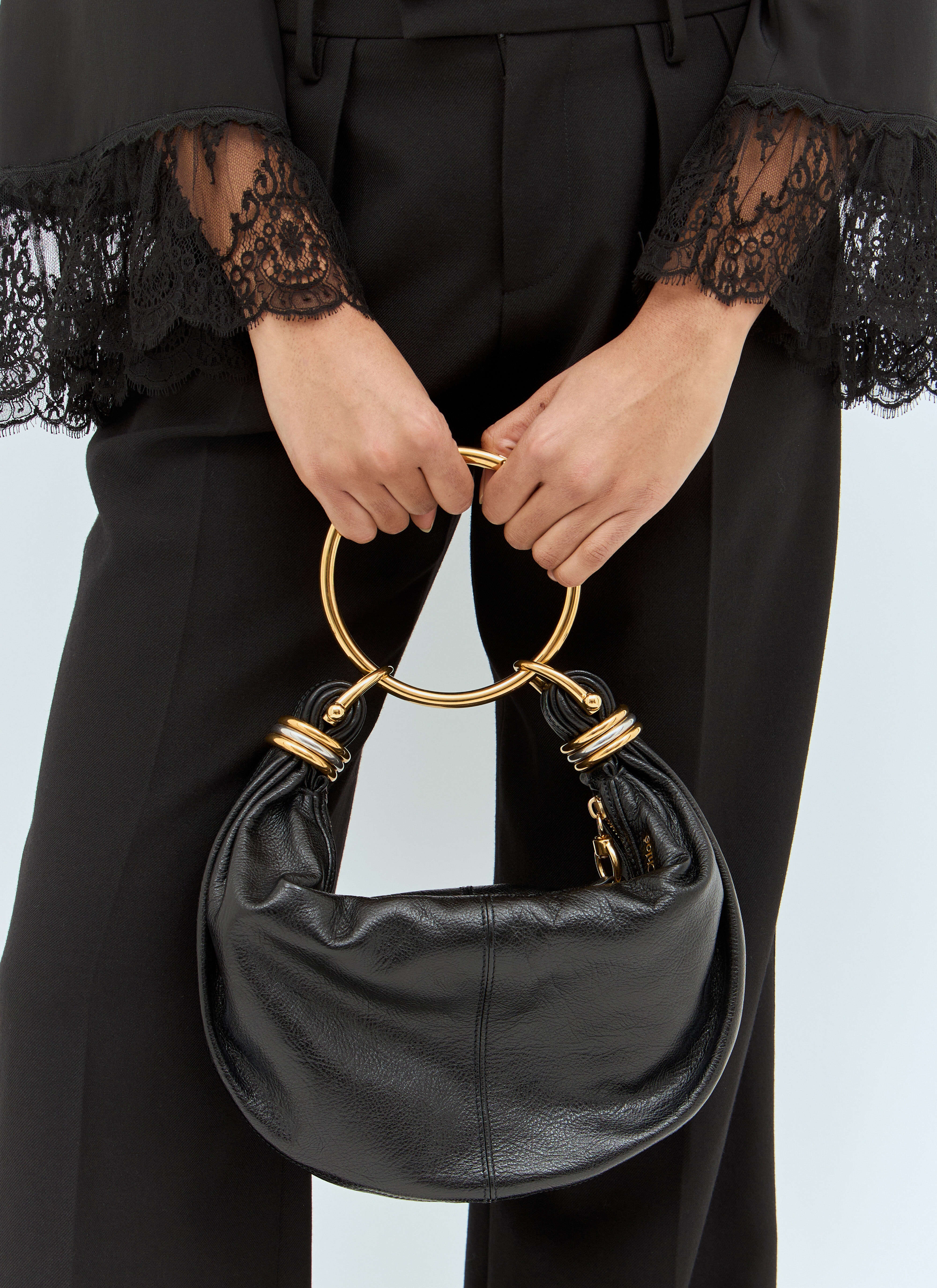 トートバッグ Chloe 'Bracelet Hobo piccola' handbag (CHC24AS611N72 001) Chloé Small Bracelet Hobo bag blue | TheDoubleF