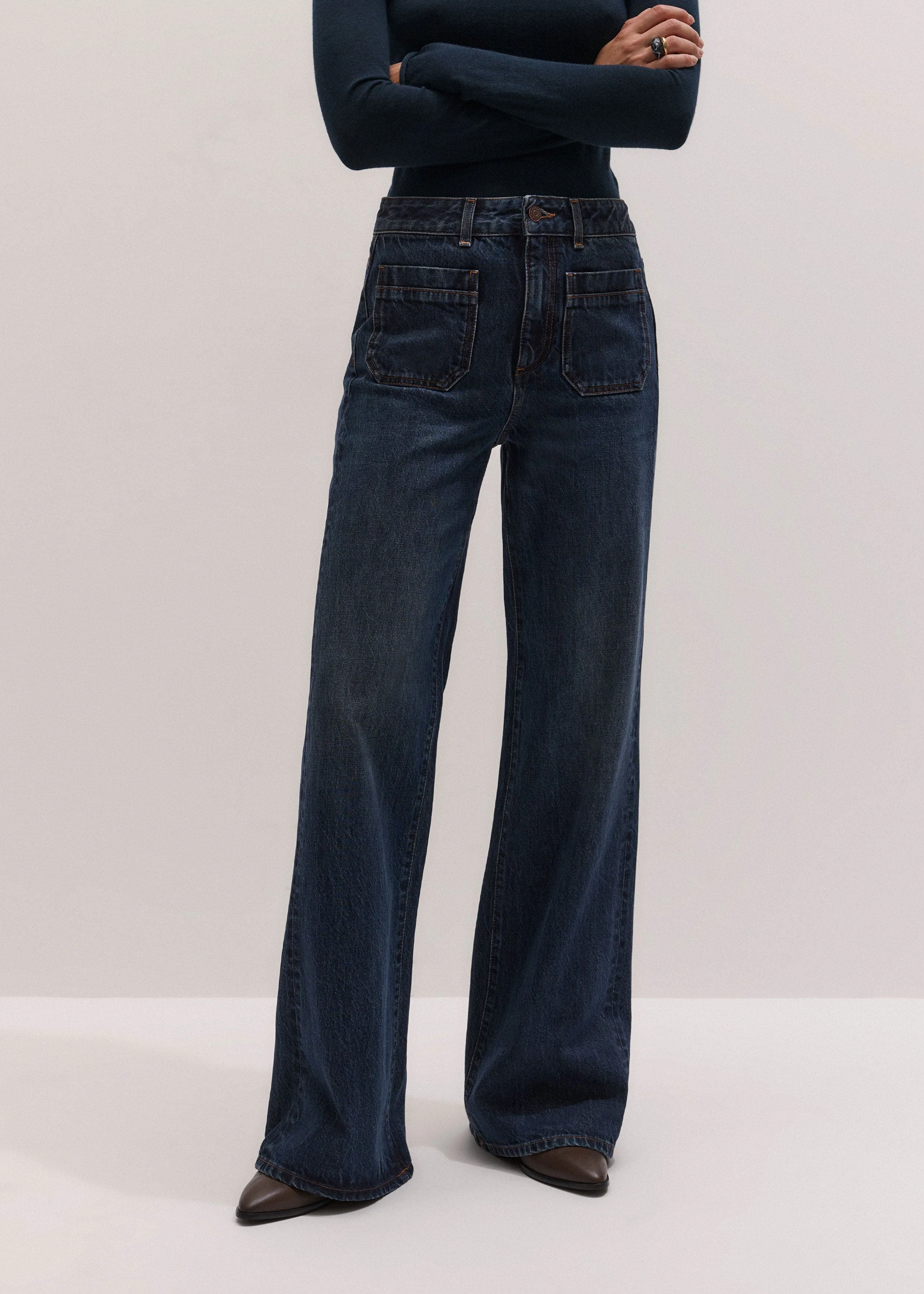 Leg Elongator Jean - 1
