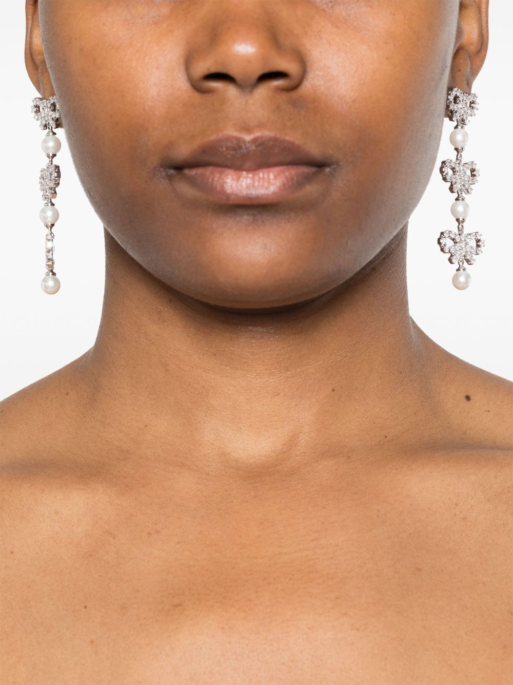micro bow pearl-tiered earrings - 2