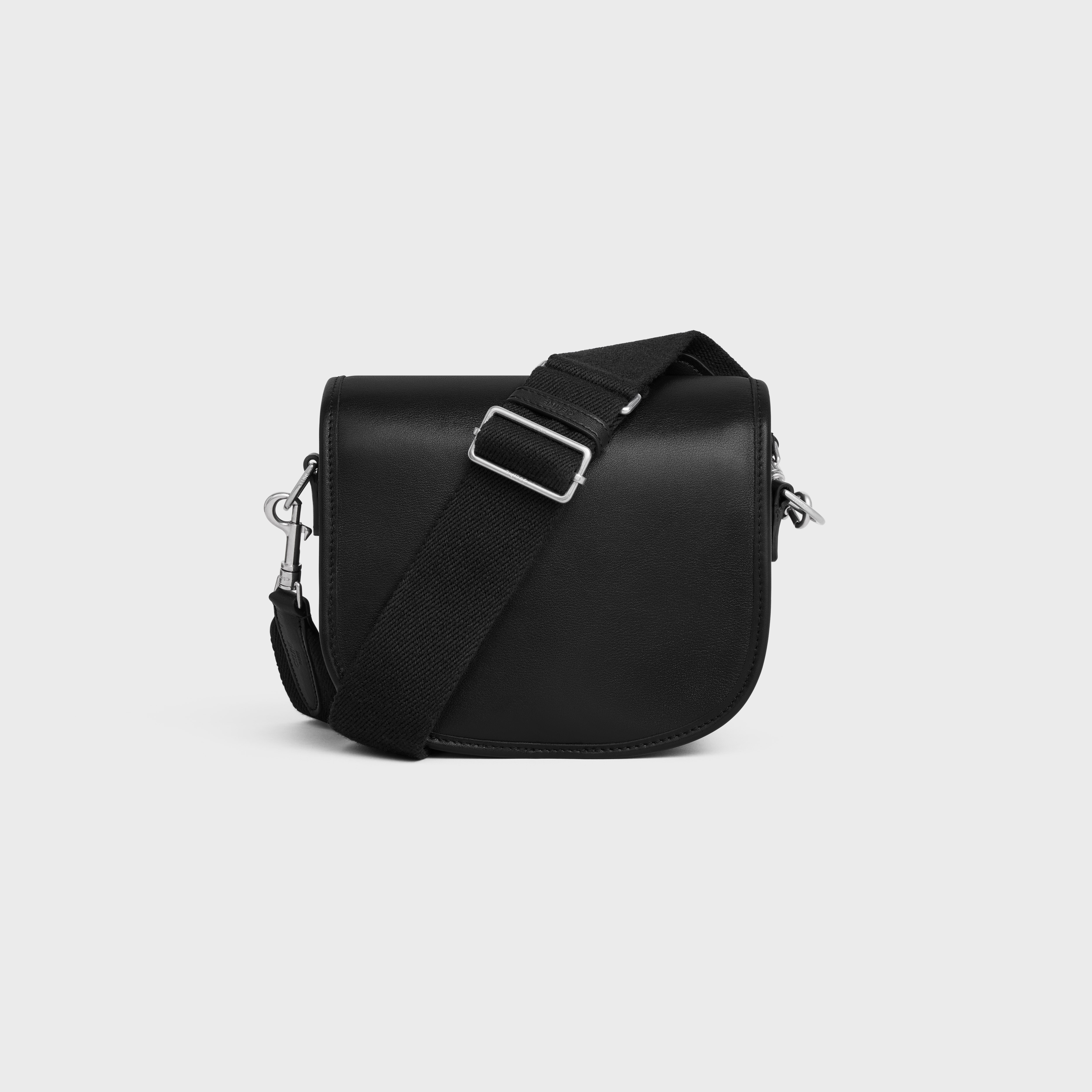 CELINE｜ (SMALL BESACE STRAP TRIOMPHE IN SUPPLE NATURAL CELINE SMALL BESACE STRAP TRIOMPHE in SUPPLE NATURAL