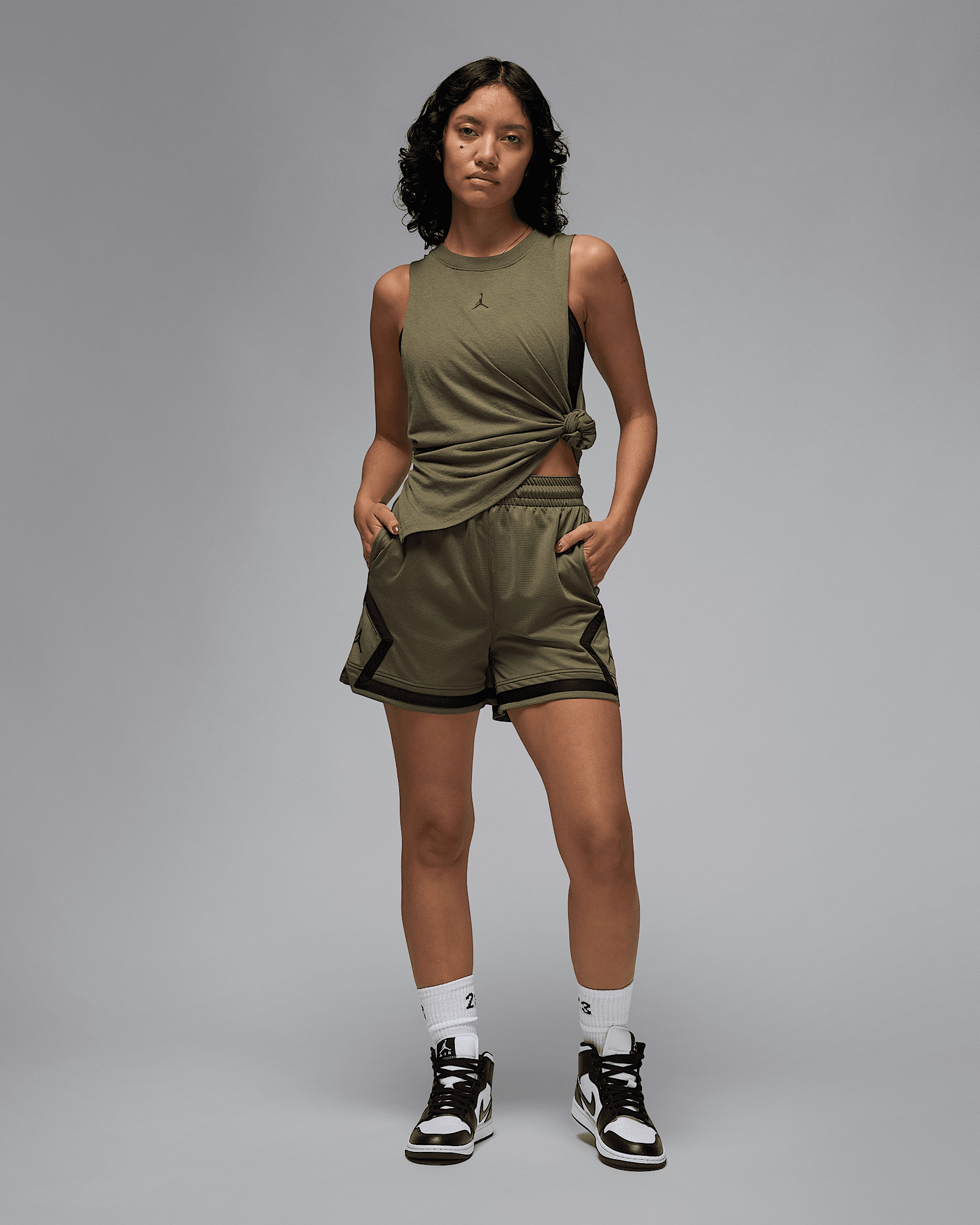Jordan Sport Women's 4" Diamond Shorts - 7