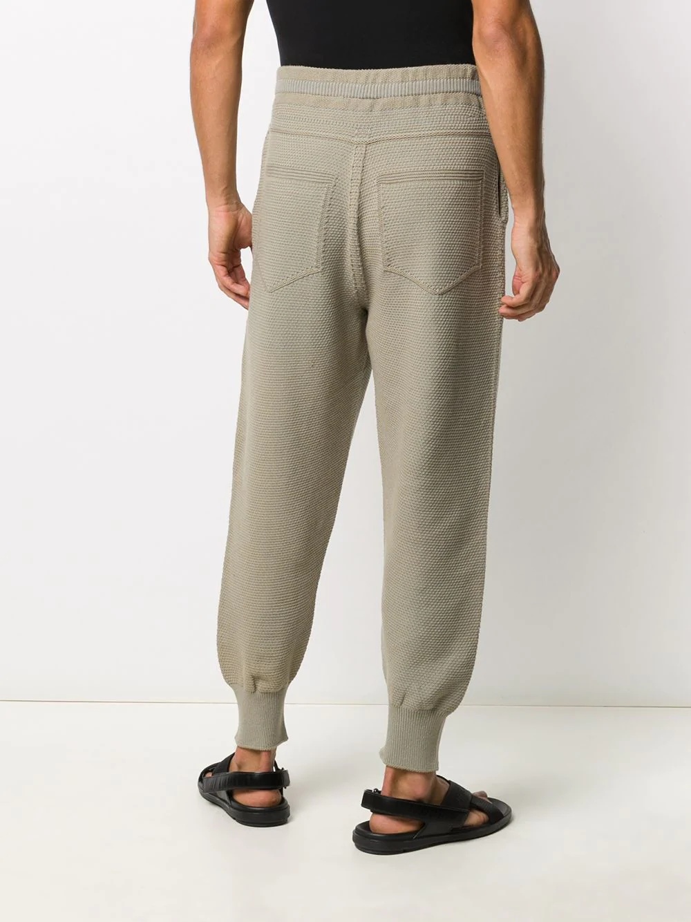 textured high-waisted knitted trousers - 4