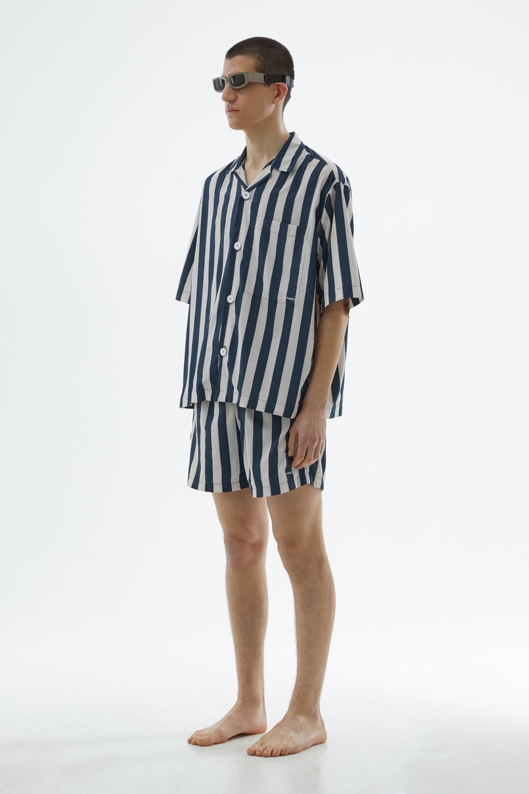 SHORTSLEEVED BLUE & WHITE NYLON SHIRT - 3