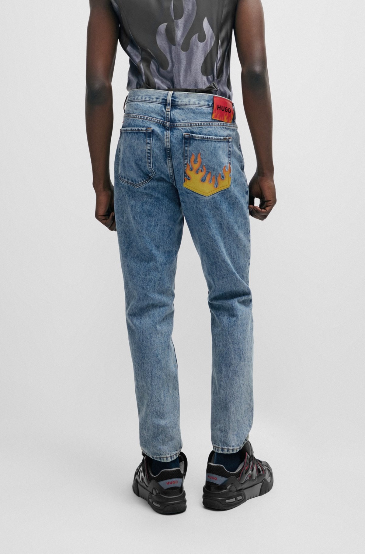 TAPERED-FIT JEANS IN BLUE RIGID DENIM - 4