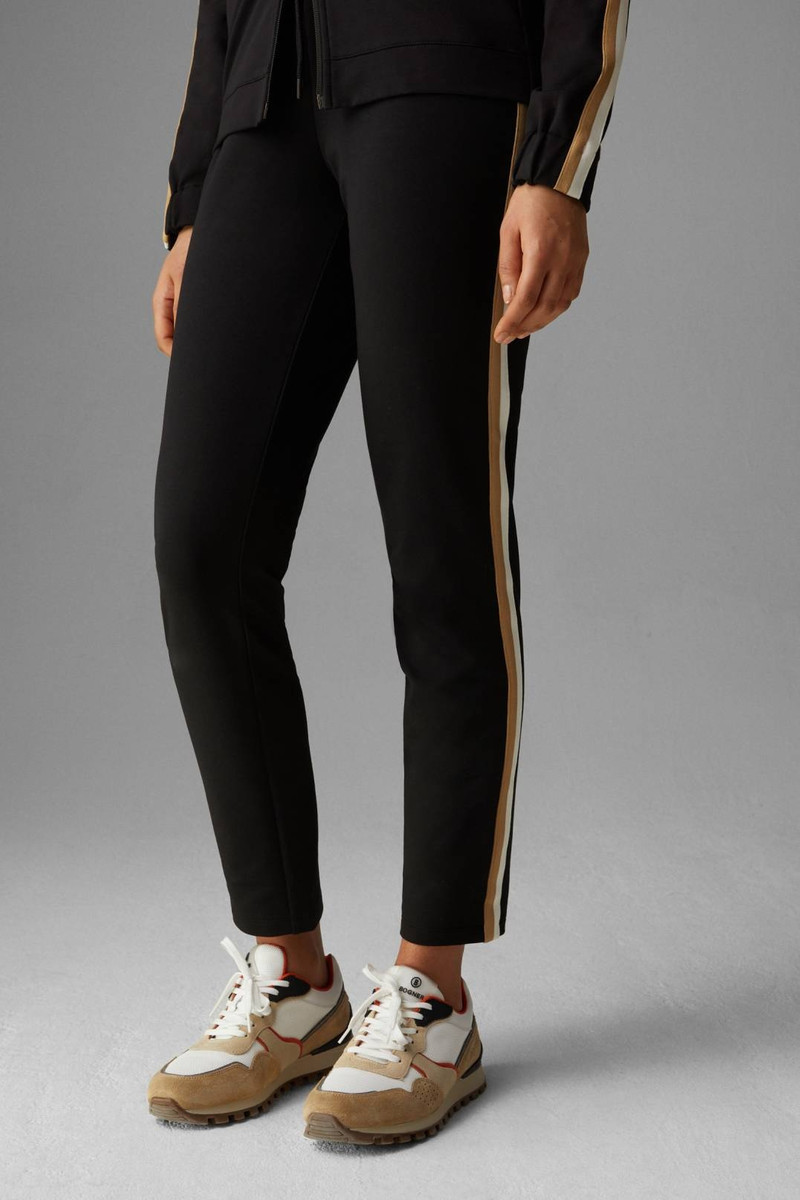THEA JOGGING PANTS IN BLACK 2