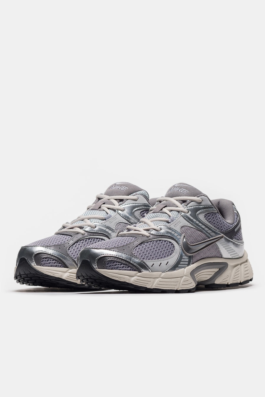 V5 RNR Sneaker in Cement Grey/Cement Grey/Grey Fog - 2