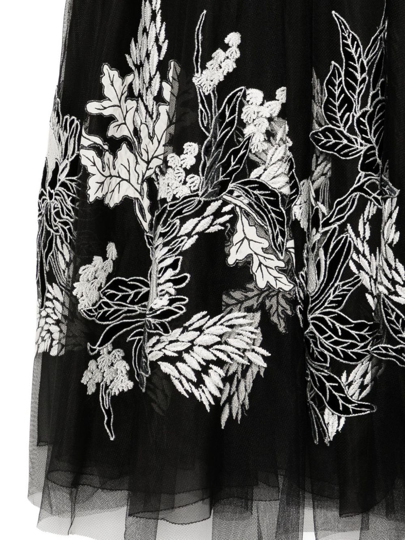 floral-embroidered skirt 3