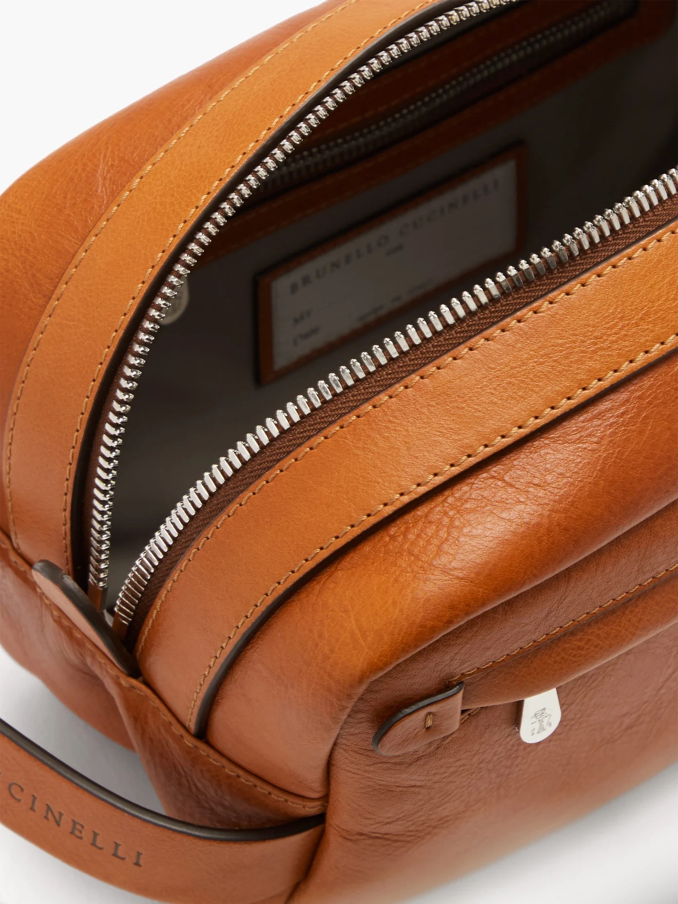 Grained-leather washbag - 4