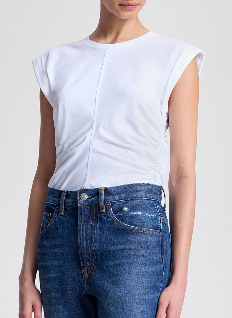 Nia Tee 3