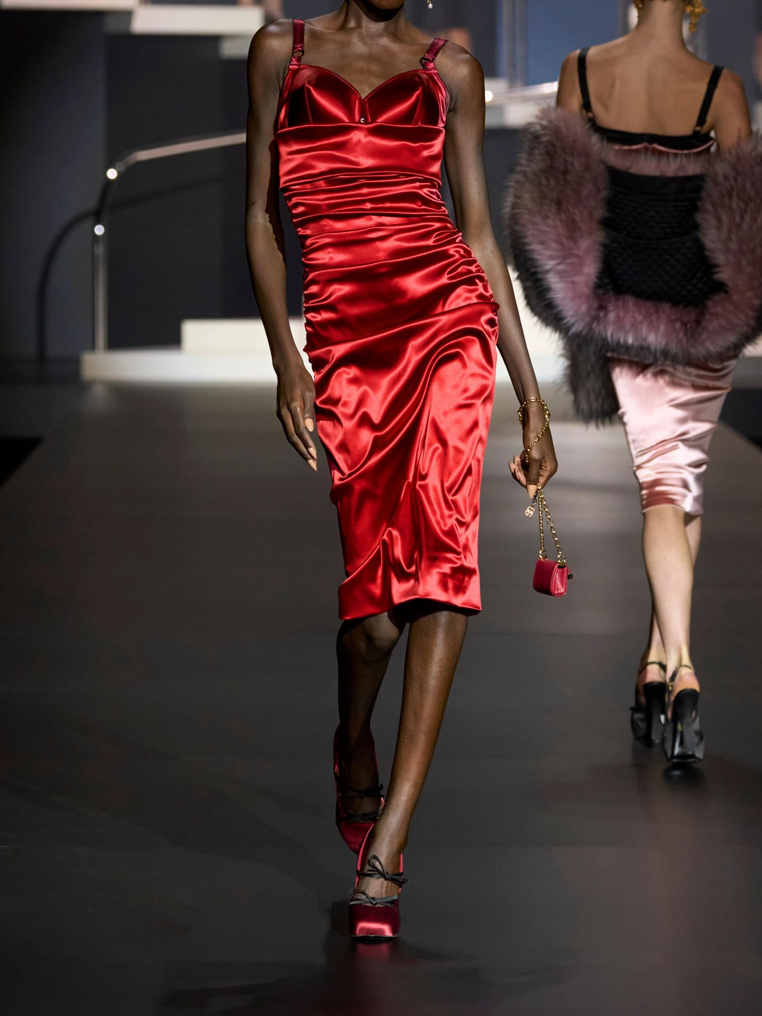 Ruched satin midi dress Red - 4