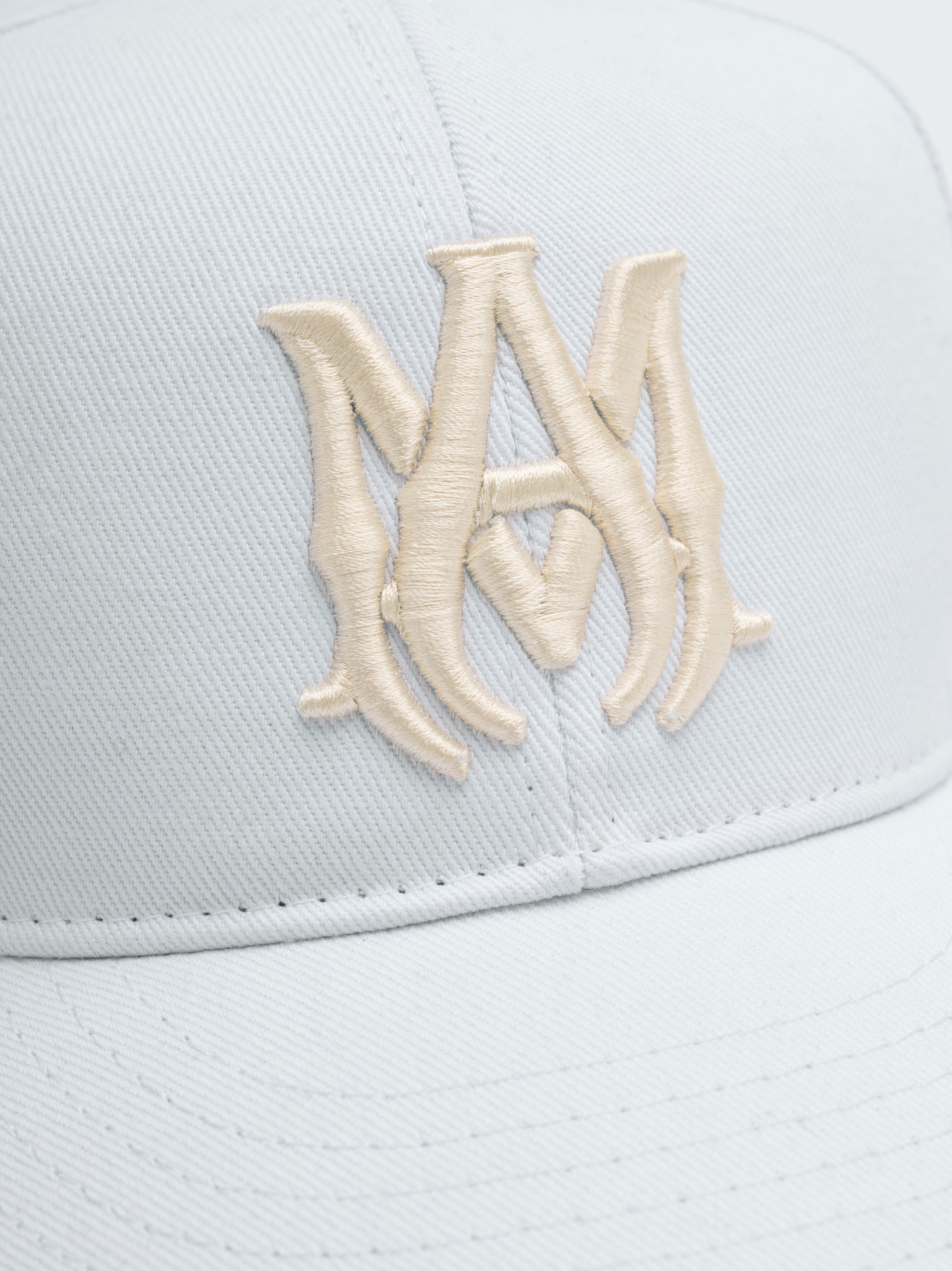 M.A. FITTED - 4