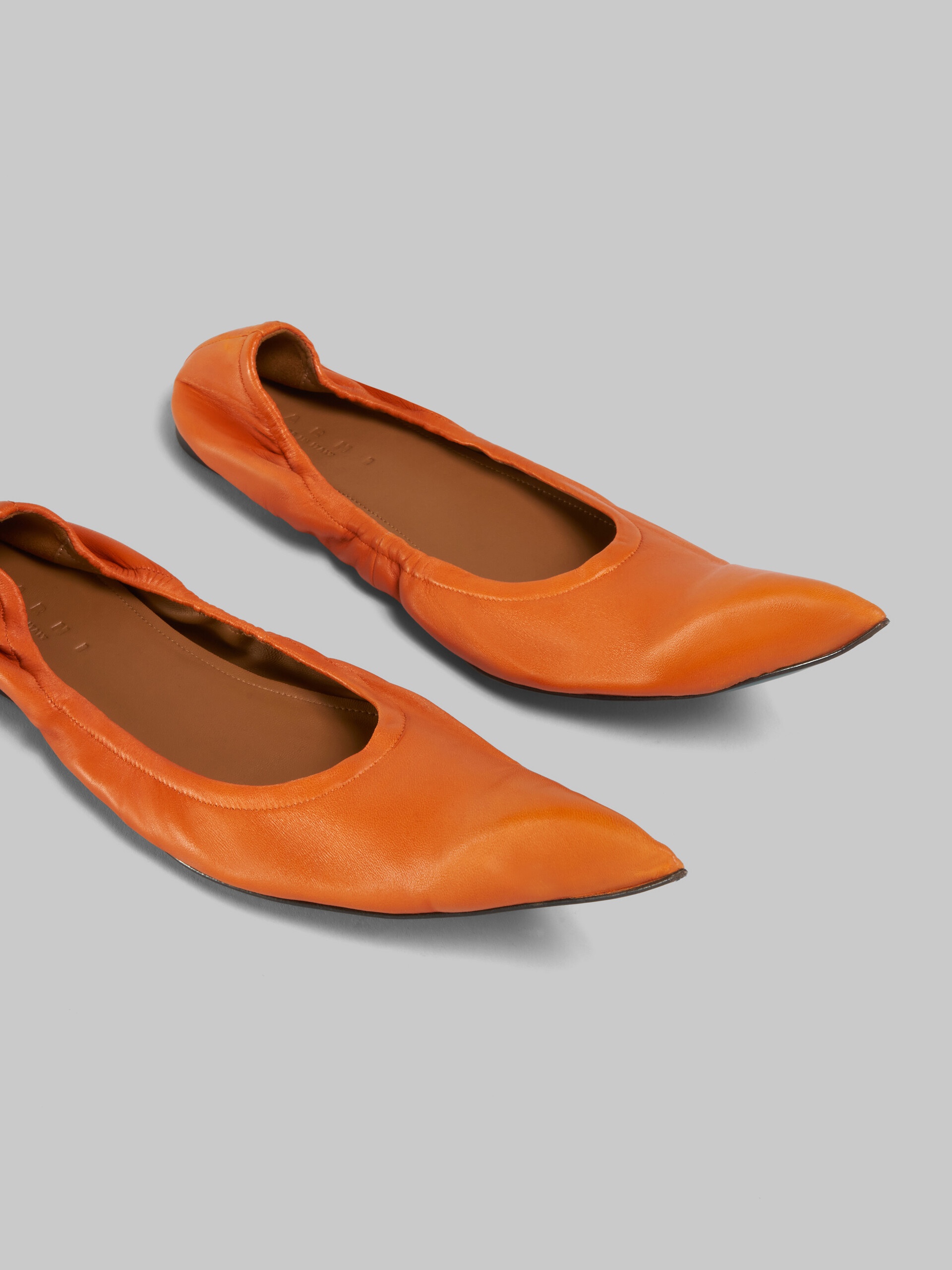ORANGE NAPPA POINTED-TOE BALLET FLATS - 5