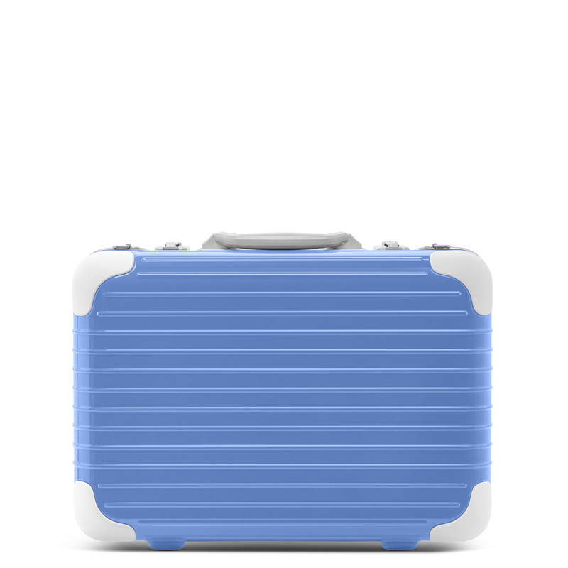 Holiday Hand-Carry Case 5