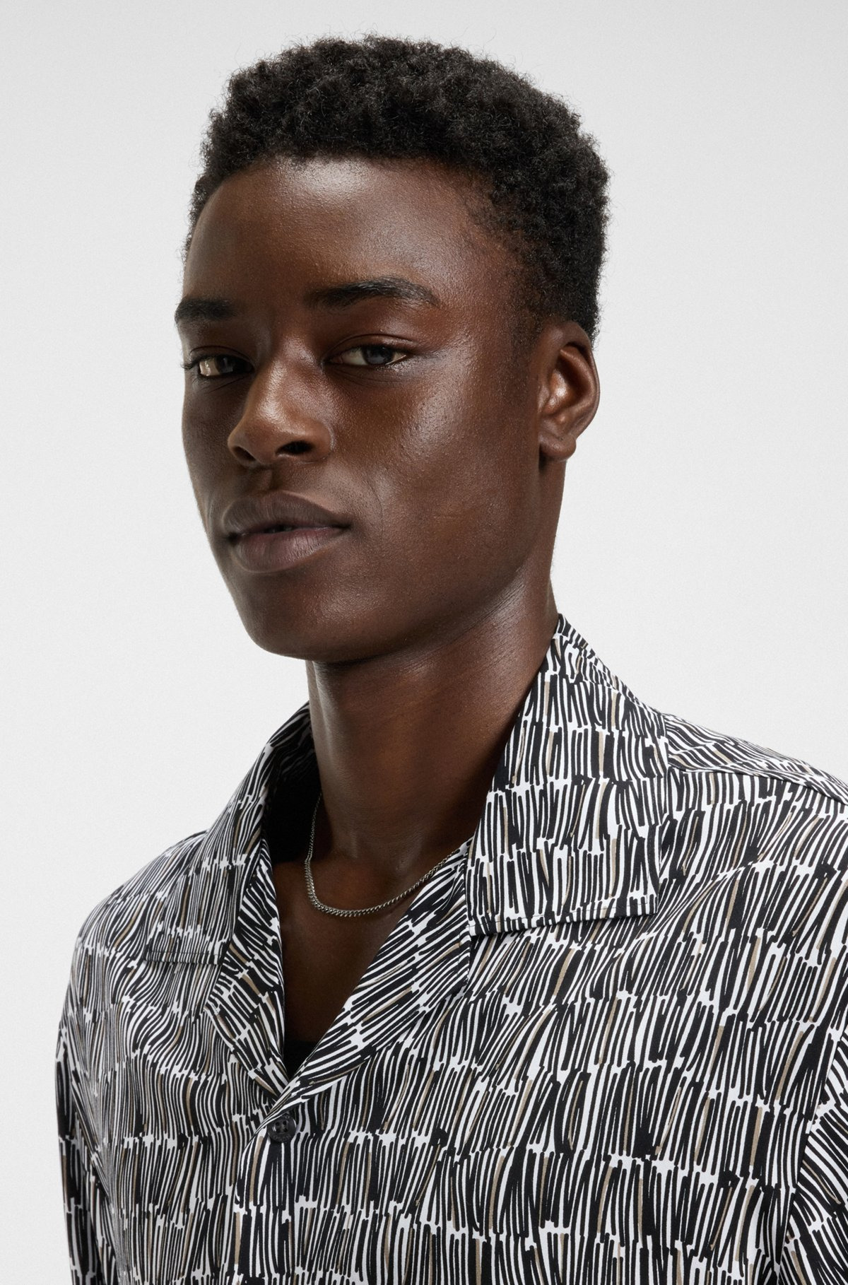 OVERSIZE-FIT SHIRT WITH ABSTRACT PRINT - 3