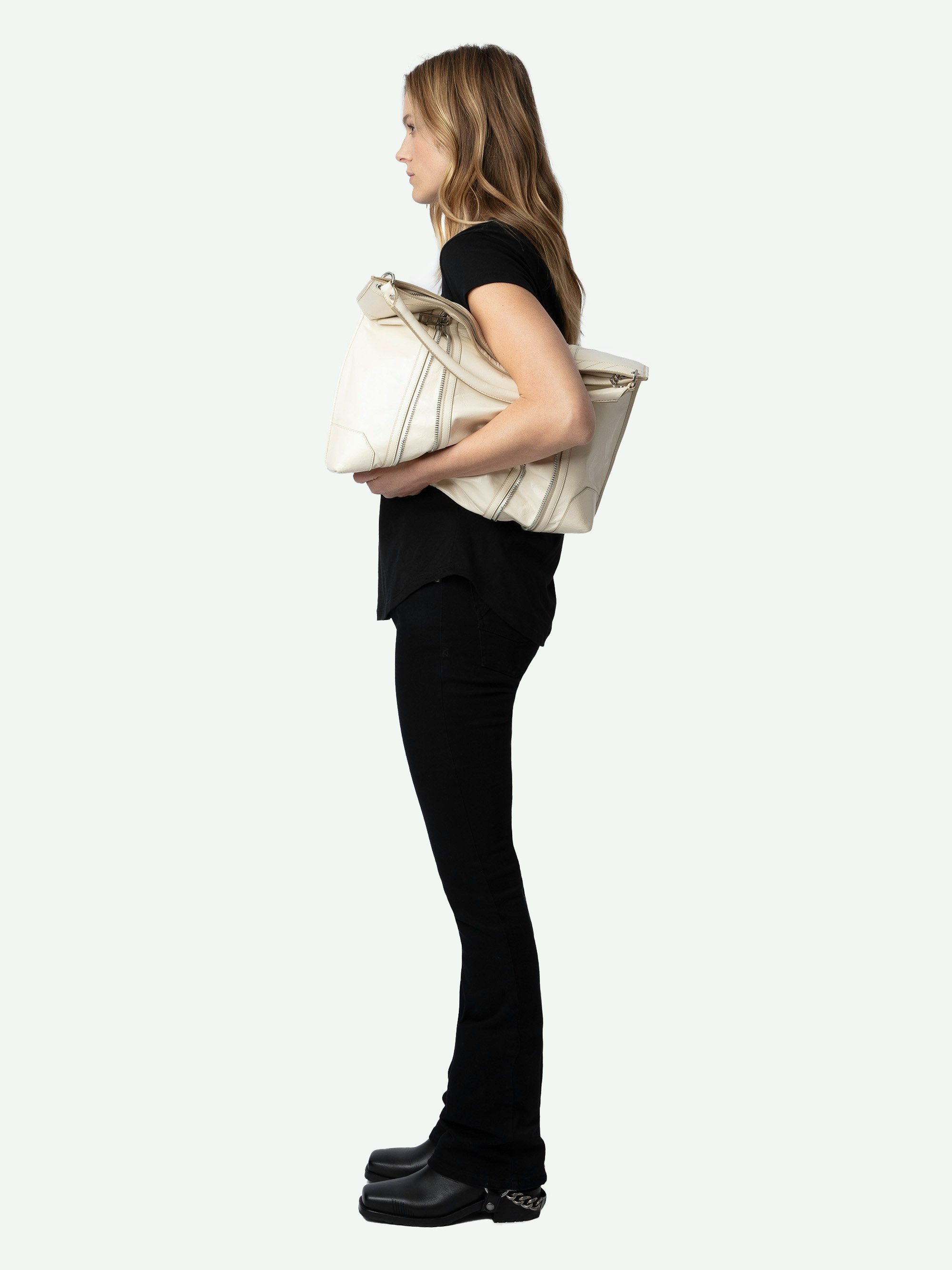 Sunny Hobo Bag - 9
