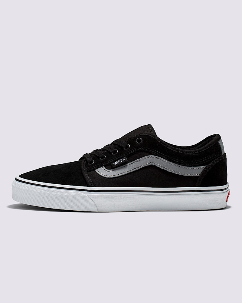Chukka Low Sidestripe Shoe 1