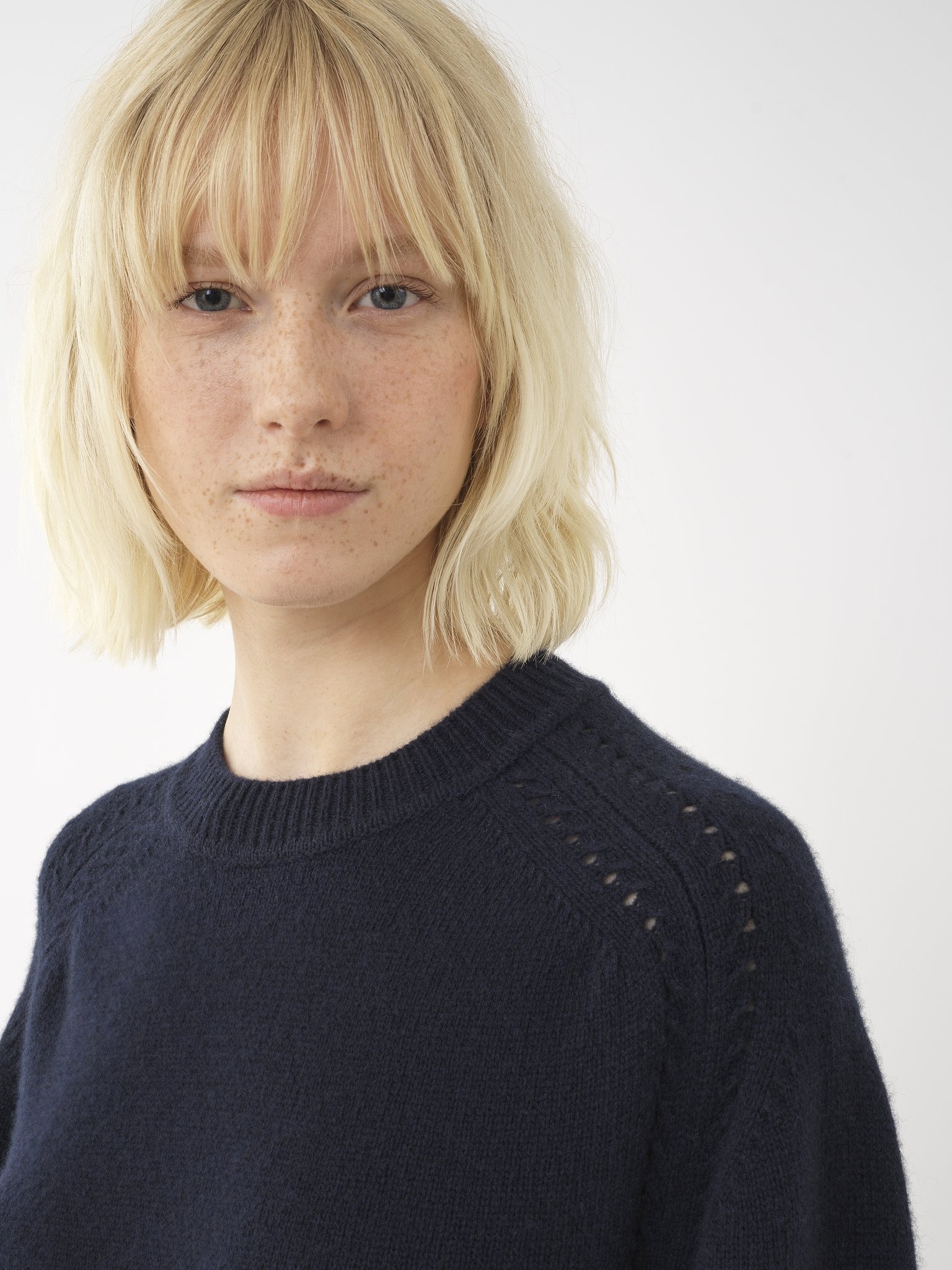 GENEROUS CREW-NECK SWEATER - 6