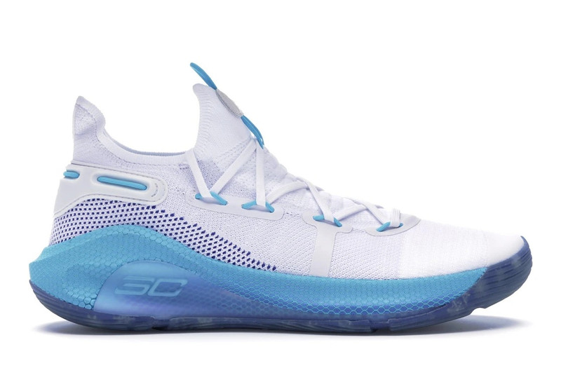 Under Armour Curry 6 Christmas in the Town 1