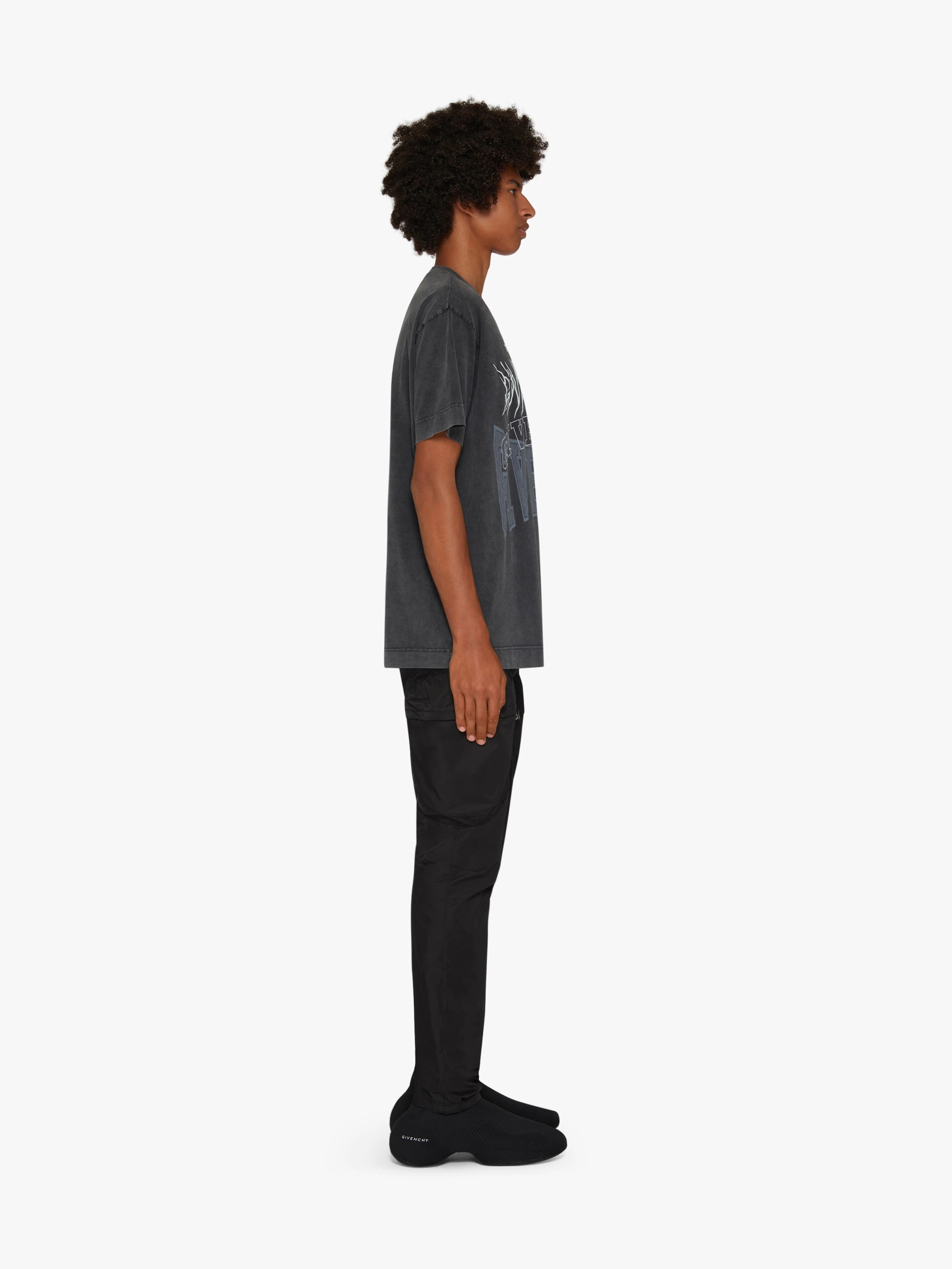 Givenchy OVERSIZED T-SHIRT IN EMBROIDERED JERSEY | REVERSIBLE Givenchy OVERSIZED T-SHIRT IN EMBROIDERED JERSEY | REVERSIBLE