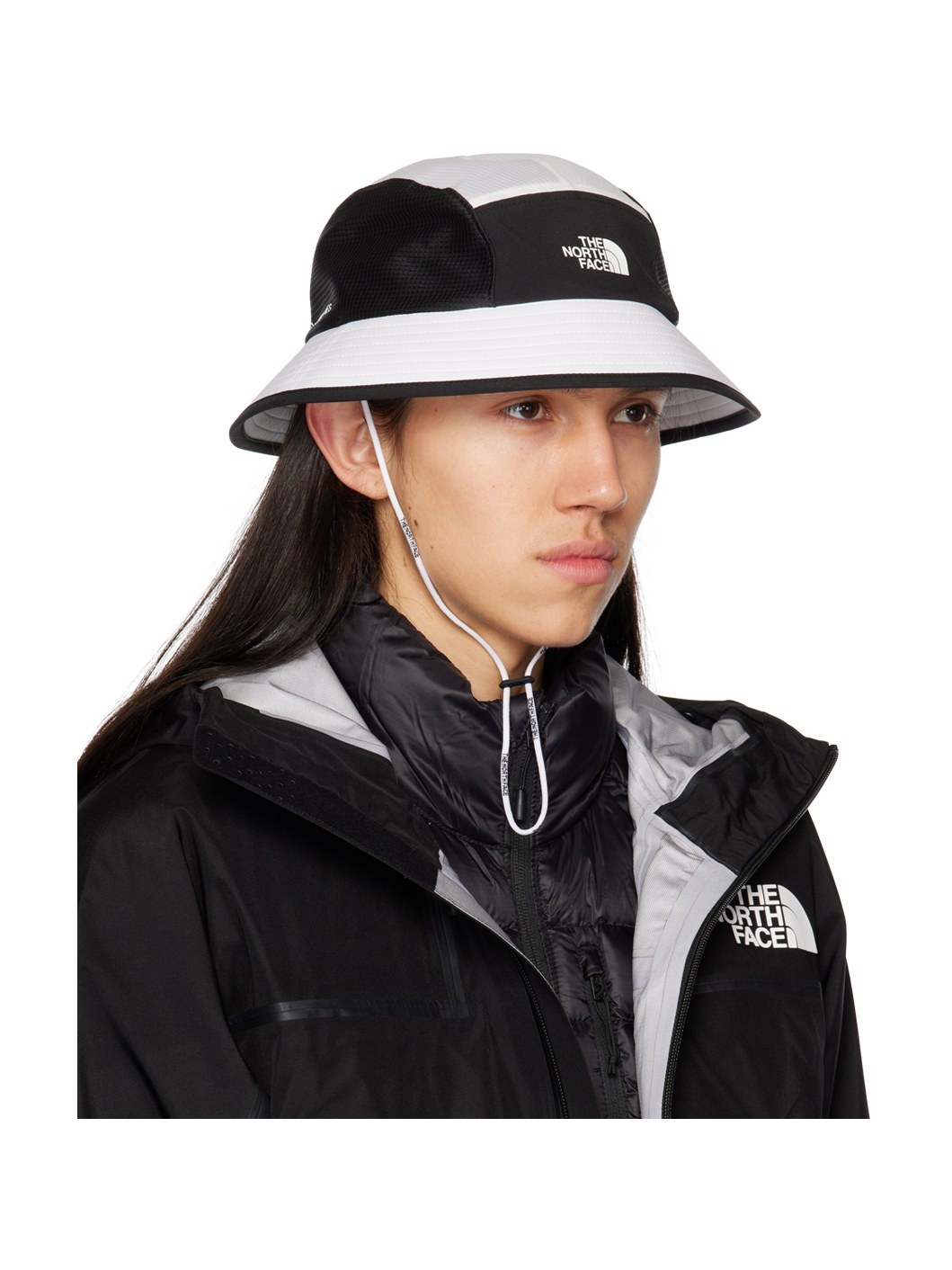 White & Black TNF Run Bucket Hat - 2