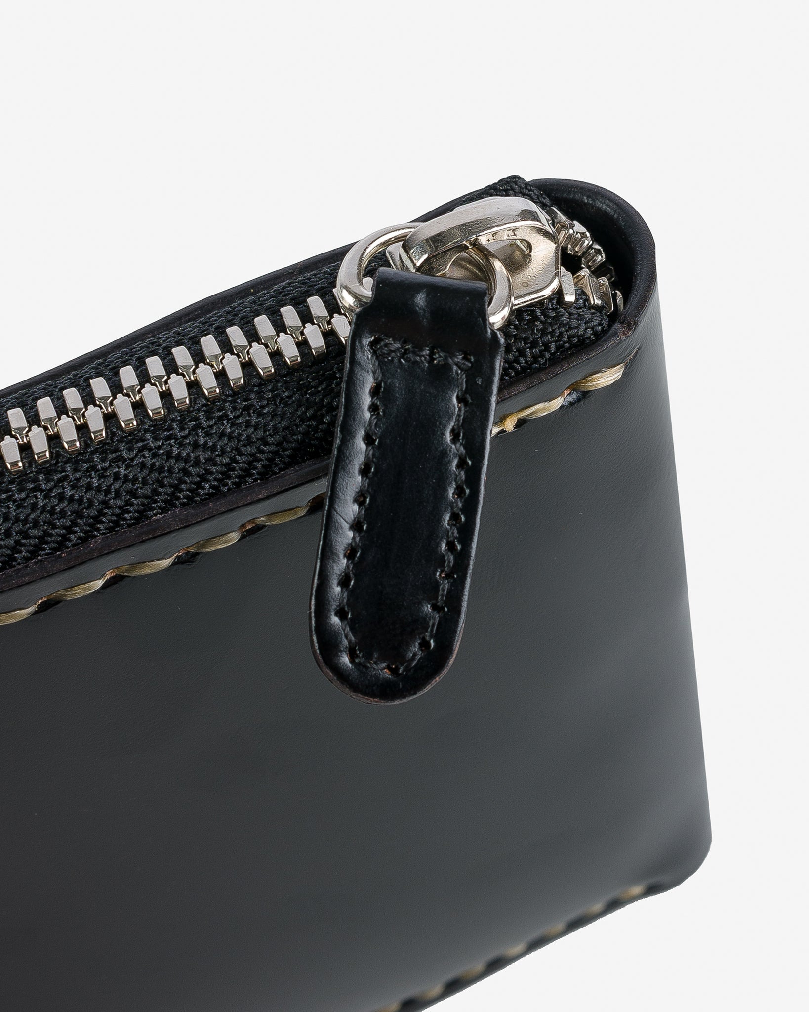 IHG-090-BLK Zip-Secured Shell Cordovan Wallet - Black - 3
