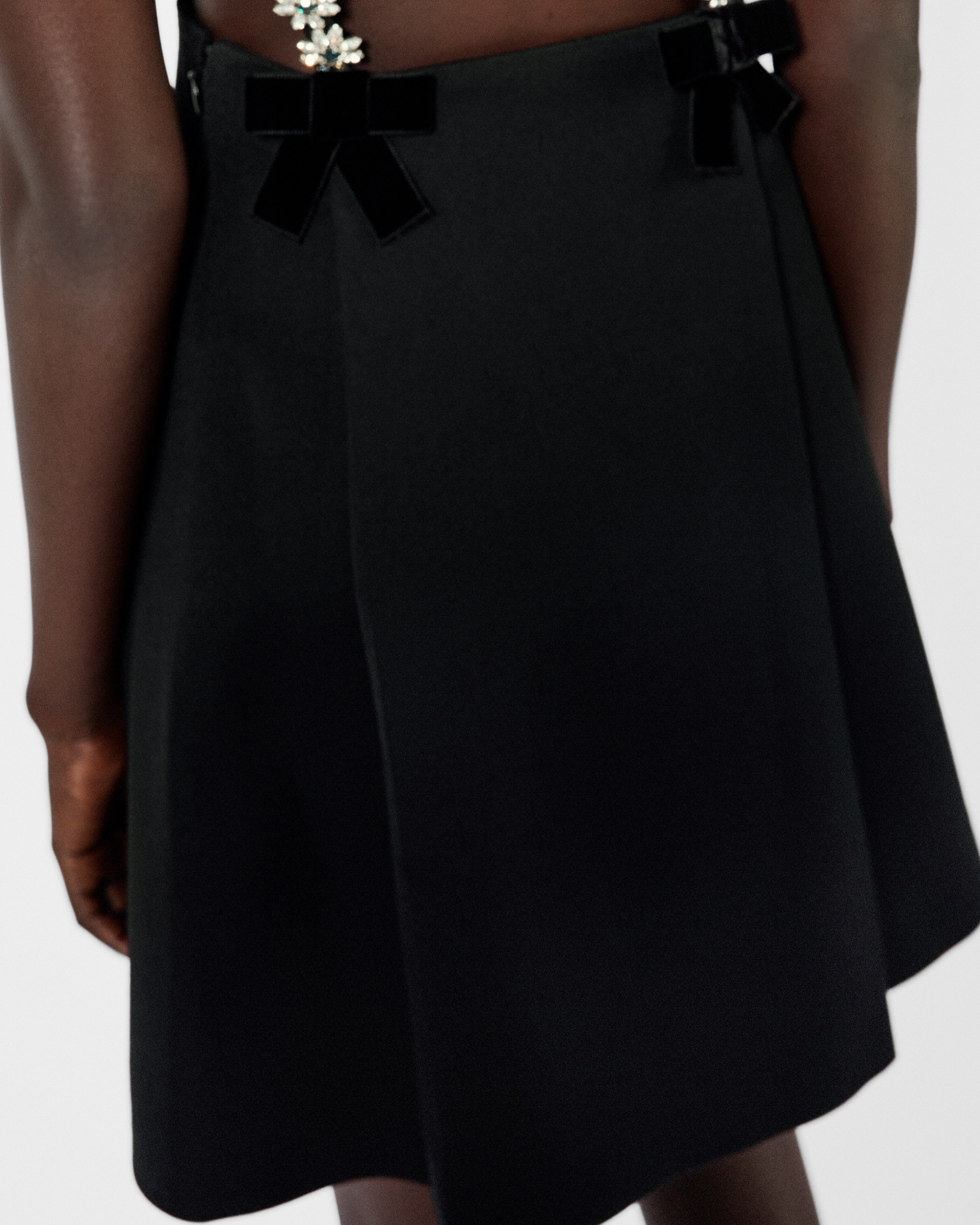 Embroidered sablé mini-dress - 4