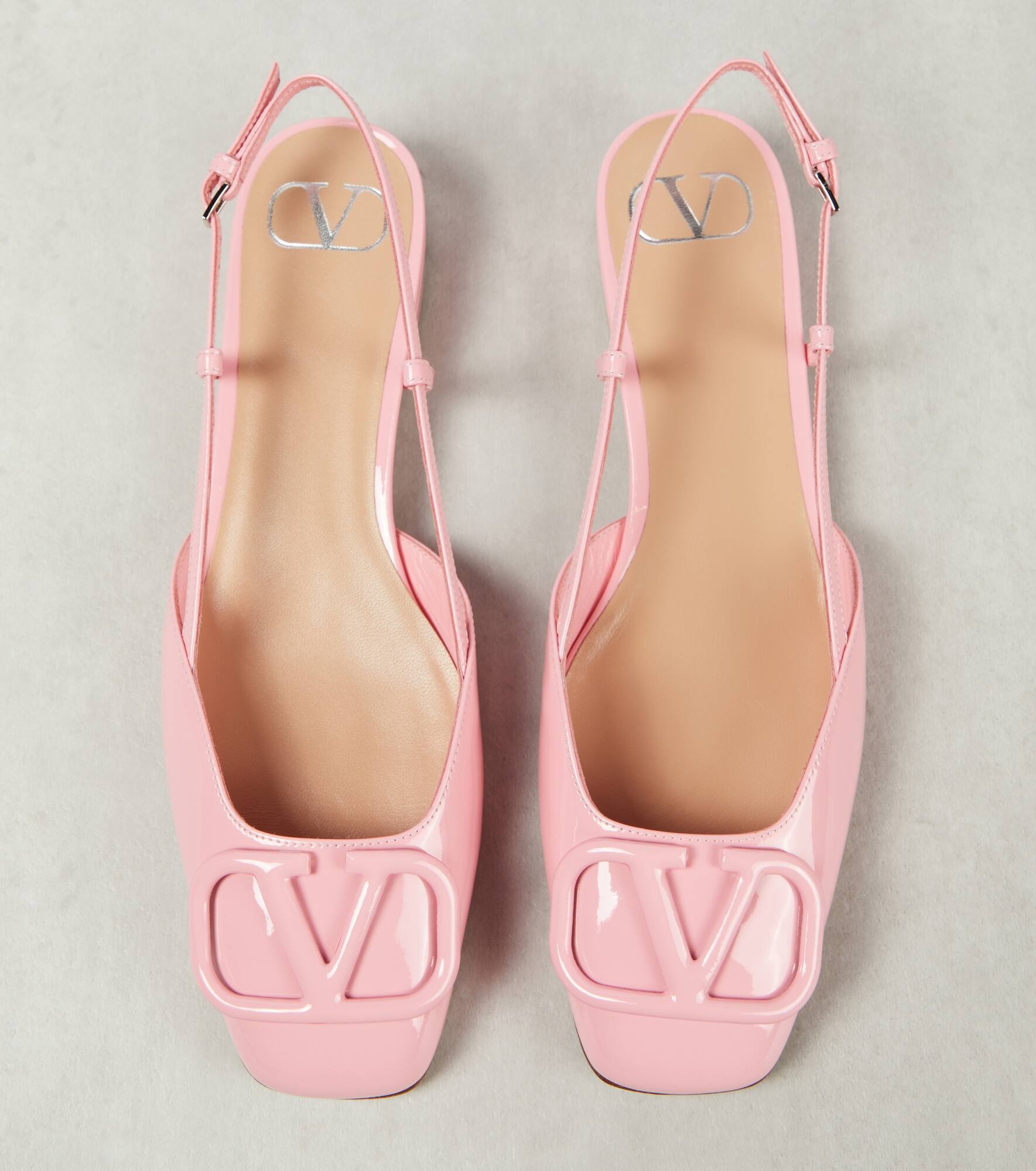 VLogo Signature patent leather slingback flats - 6