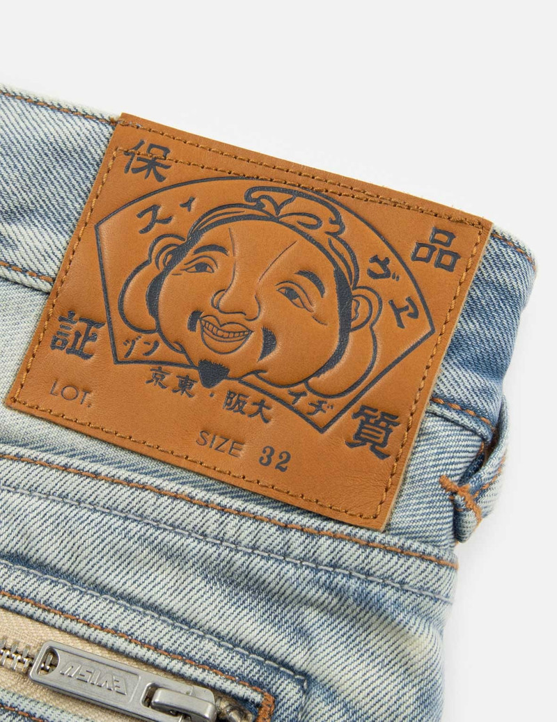 MULTIPLE BADGES DECONSTRUCTED RELAX FIT JEANS 11