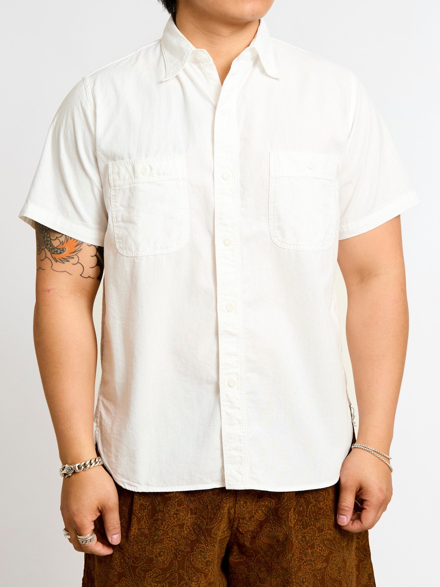 Short Sleeve Work Shirt in White Chambray - 2