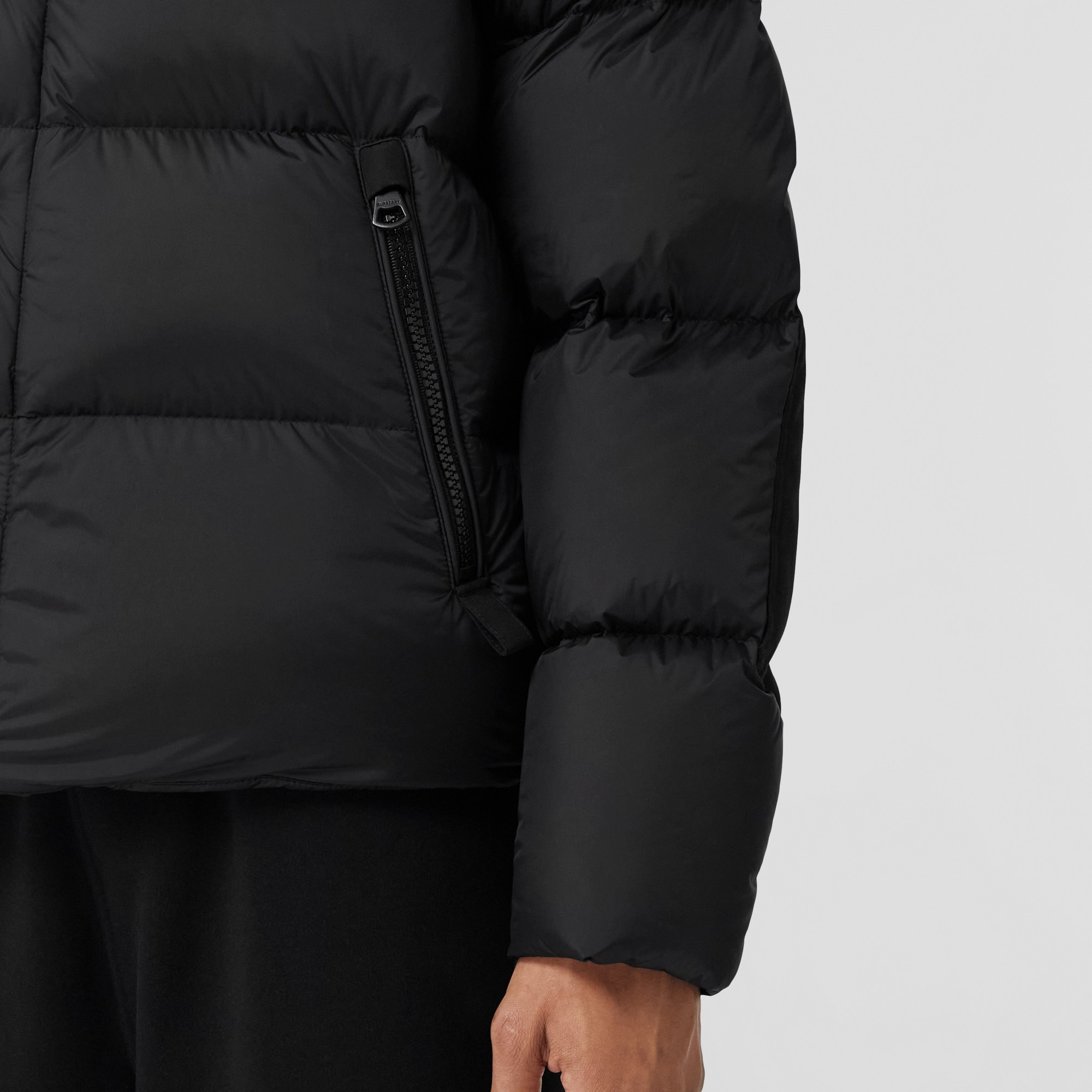 Detachable Sleeve Hooded Puffer Jacket - 4