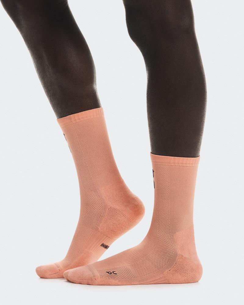 On Core Run Sock High 2P outlook